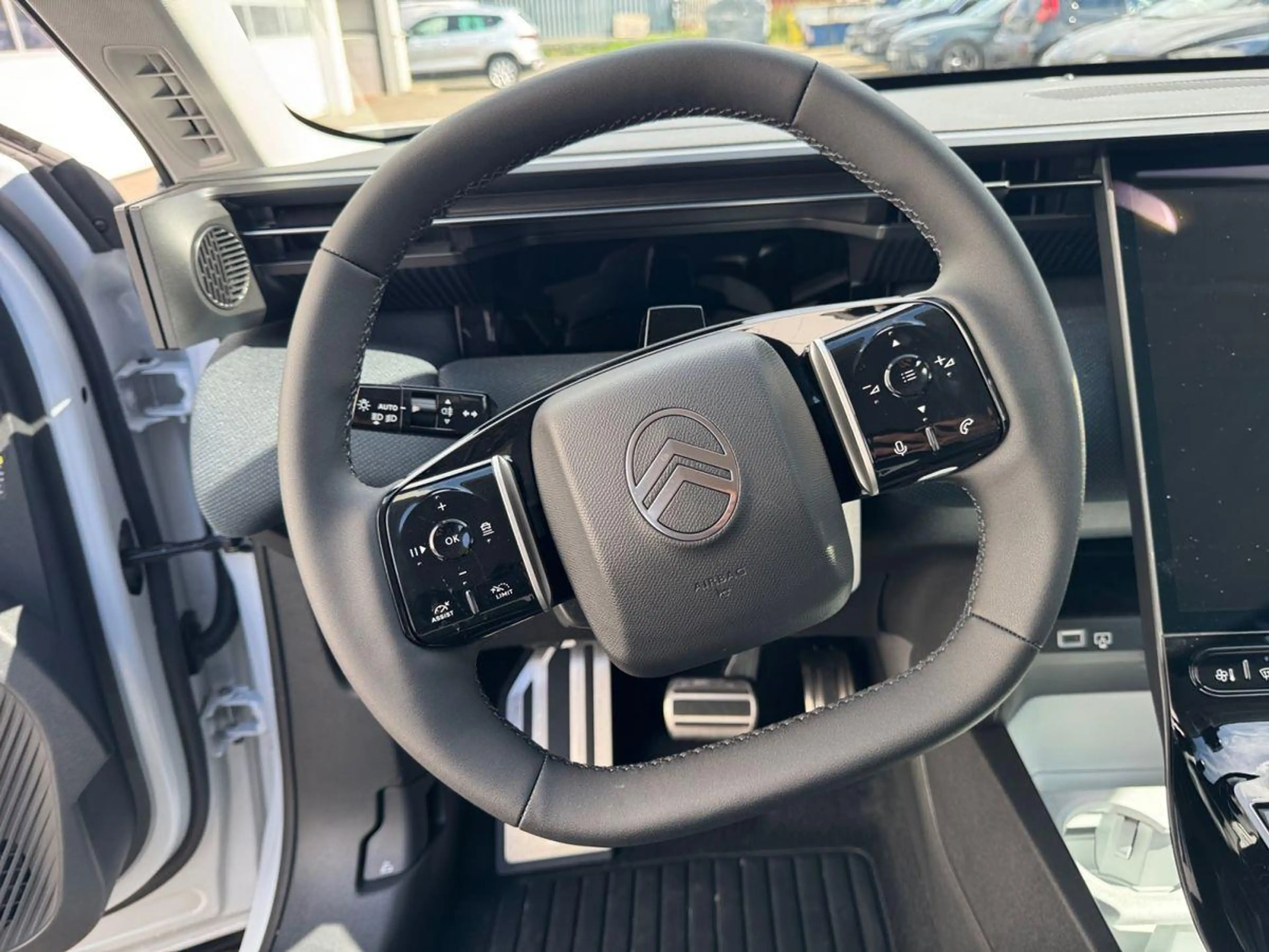 Citroen C5 Aircross 145 Hybrid MAX — photo 11