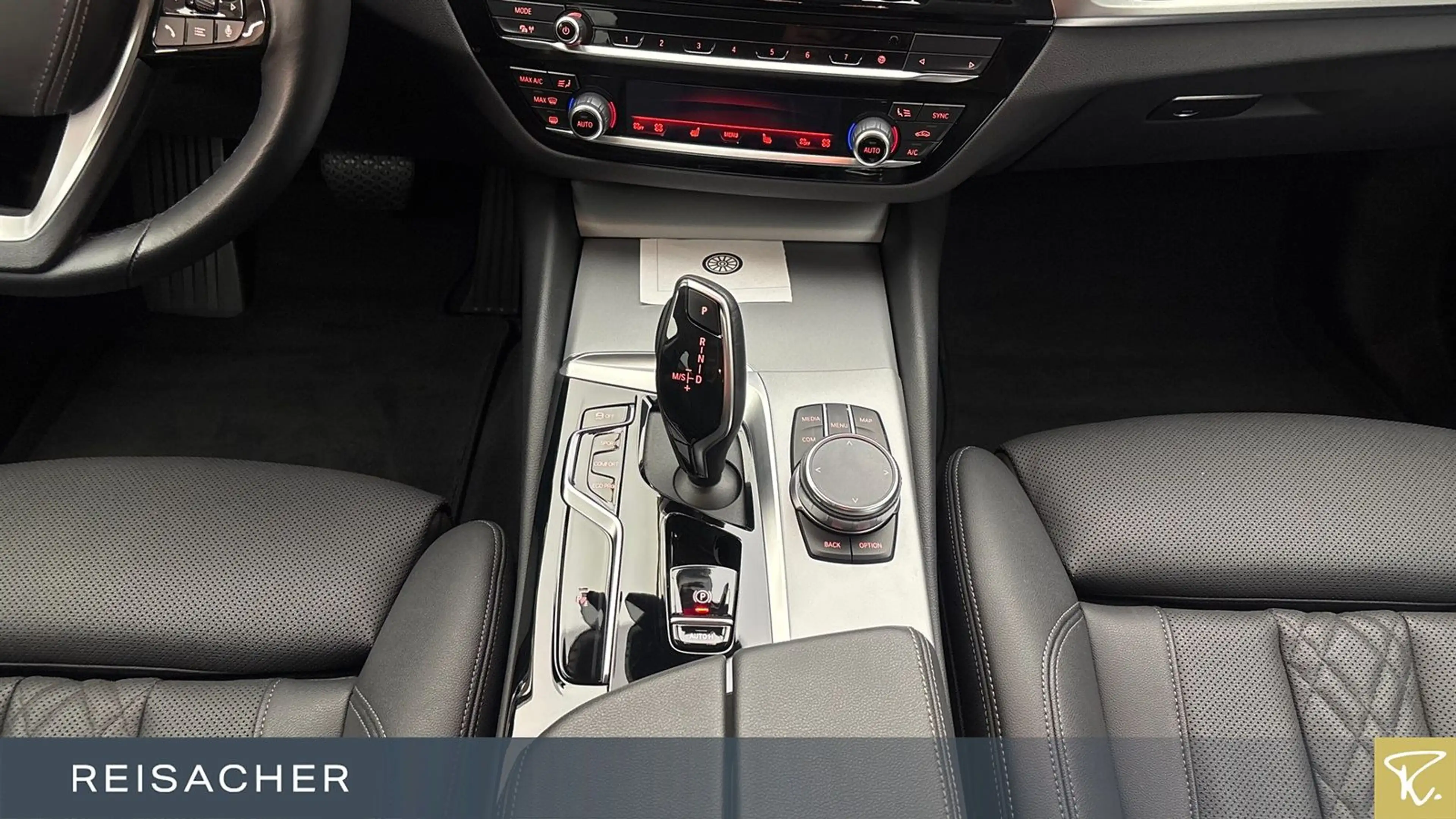 BMW 520 d A xDrive Tou LCProf,AHK,DAProf,SSV,ACC,RFK — photo 11