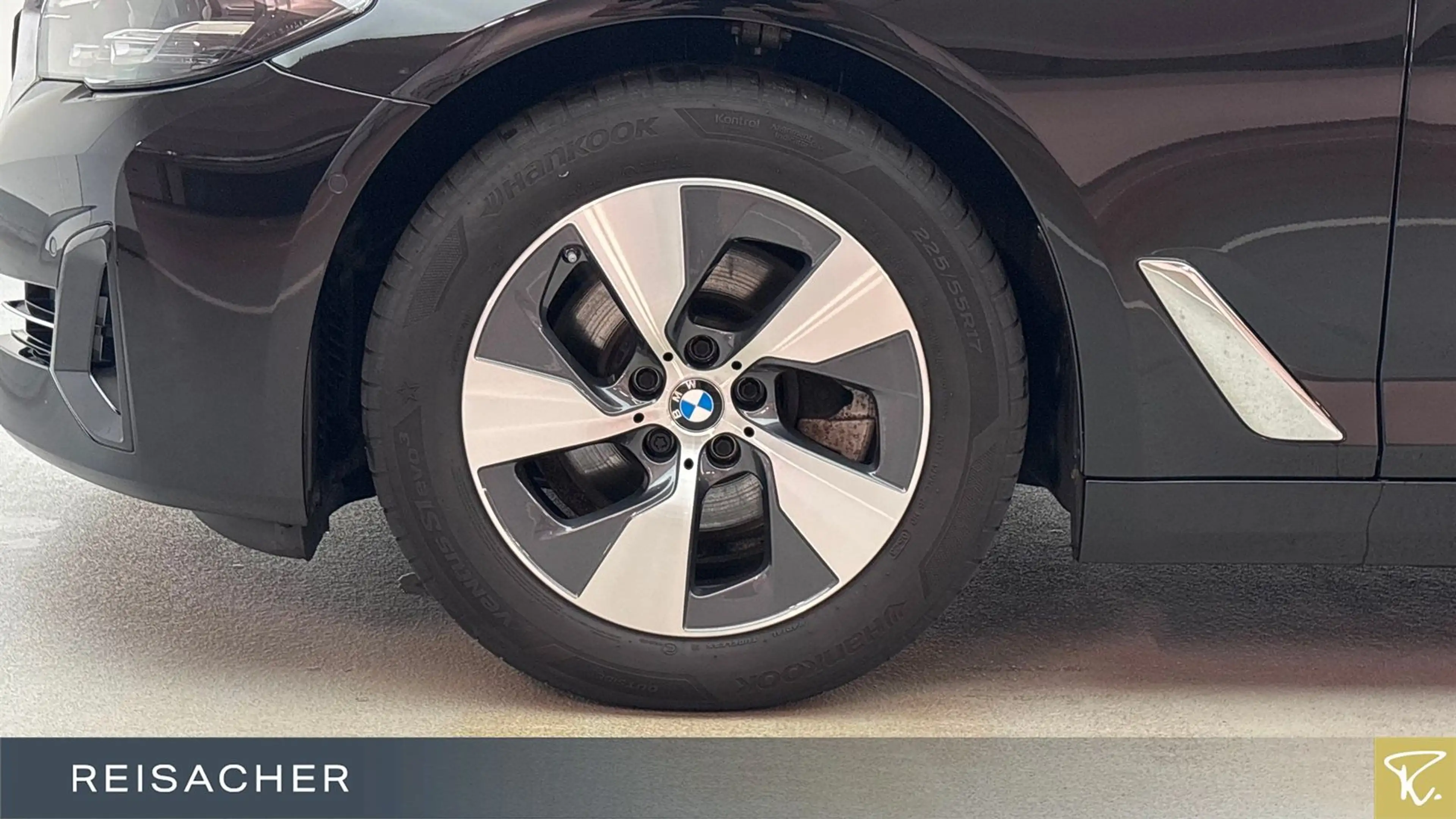 BMW 520 d A xDrive Tou LCProf,AHK,DAProf,SSV,ACC,RFK — photo 3