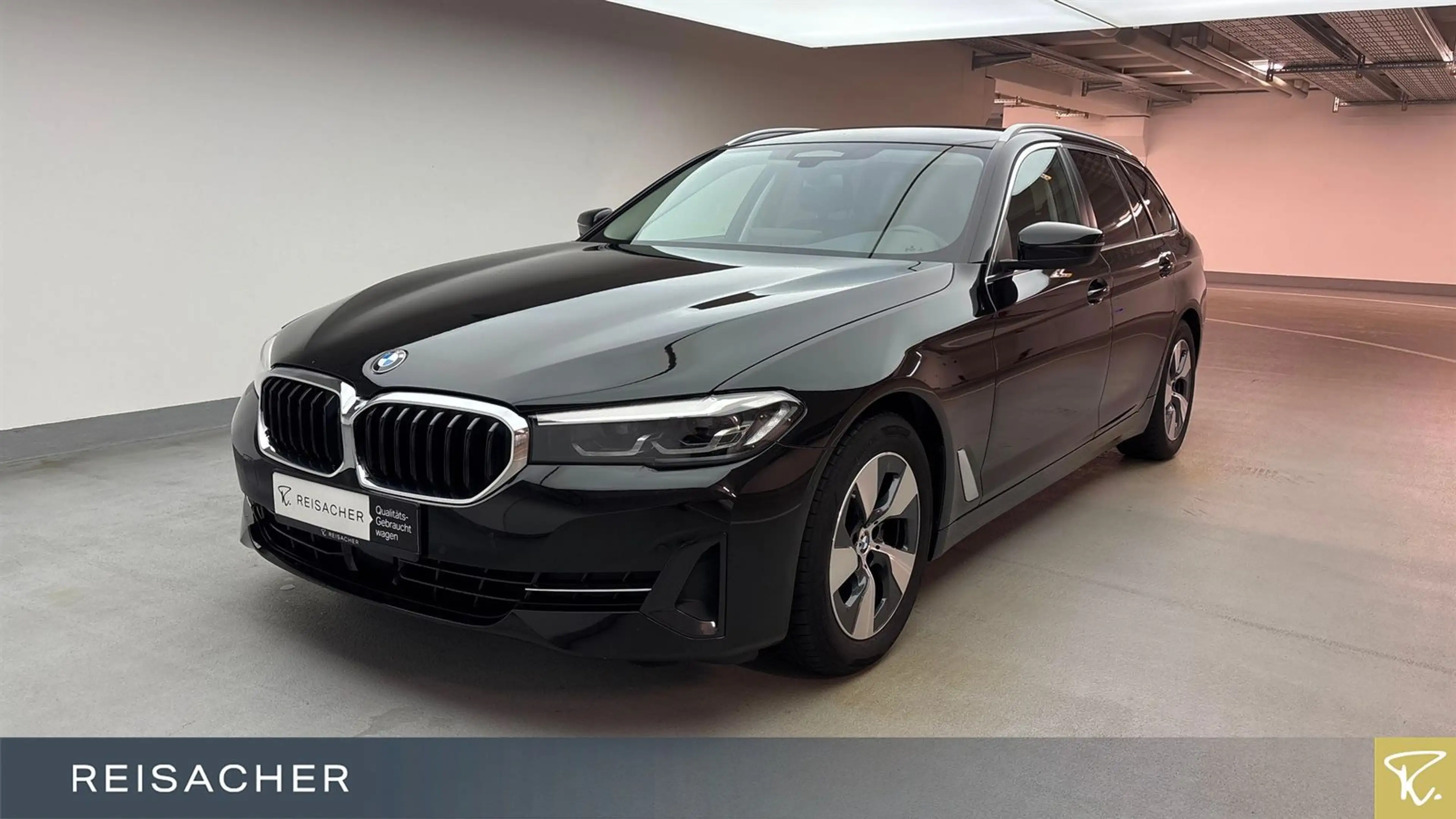 BMW 520 d A xDrive Tou LCProf,AHK,DAProf,SSV,ACC,RFK