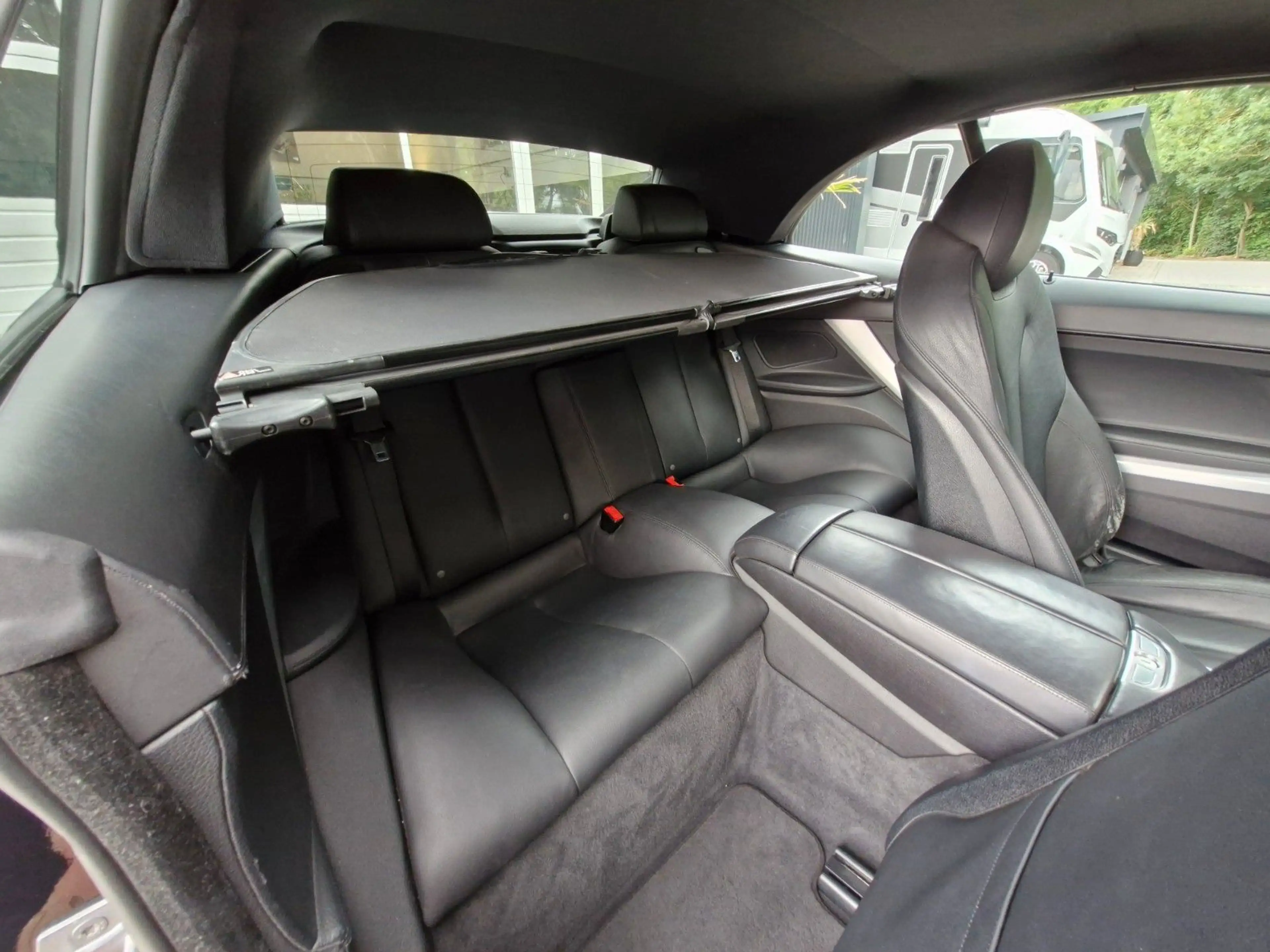 BMW 640 d Cabrio M-Paket LED Leder 20 Zoll — photo 13