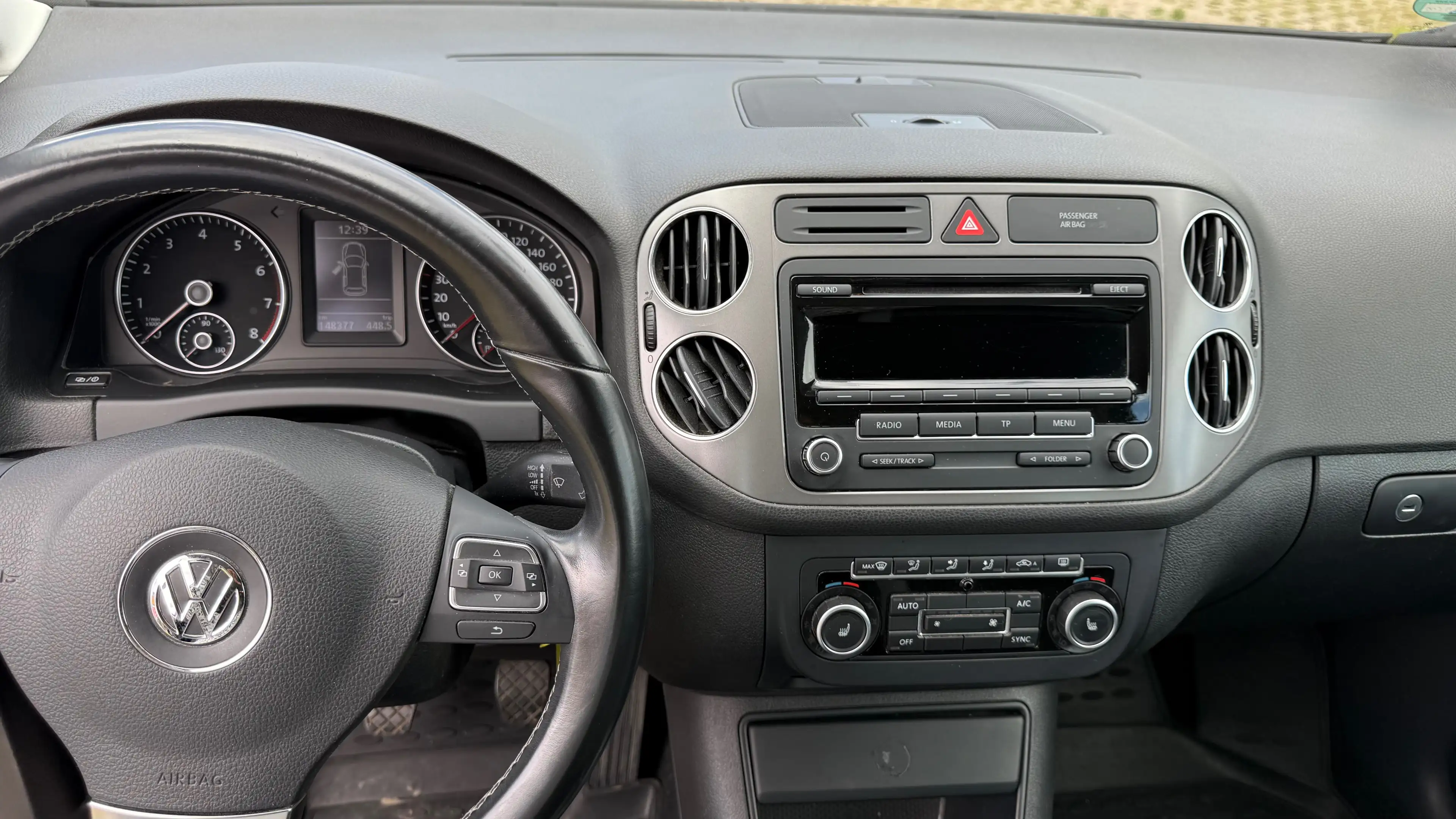 Volkswagen Golf Plus Life — photo 14