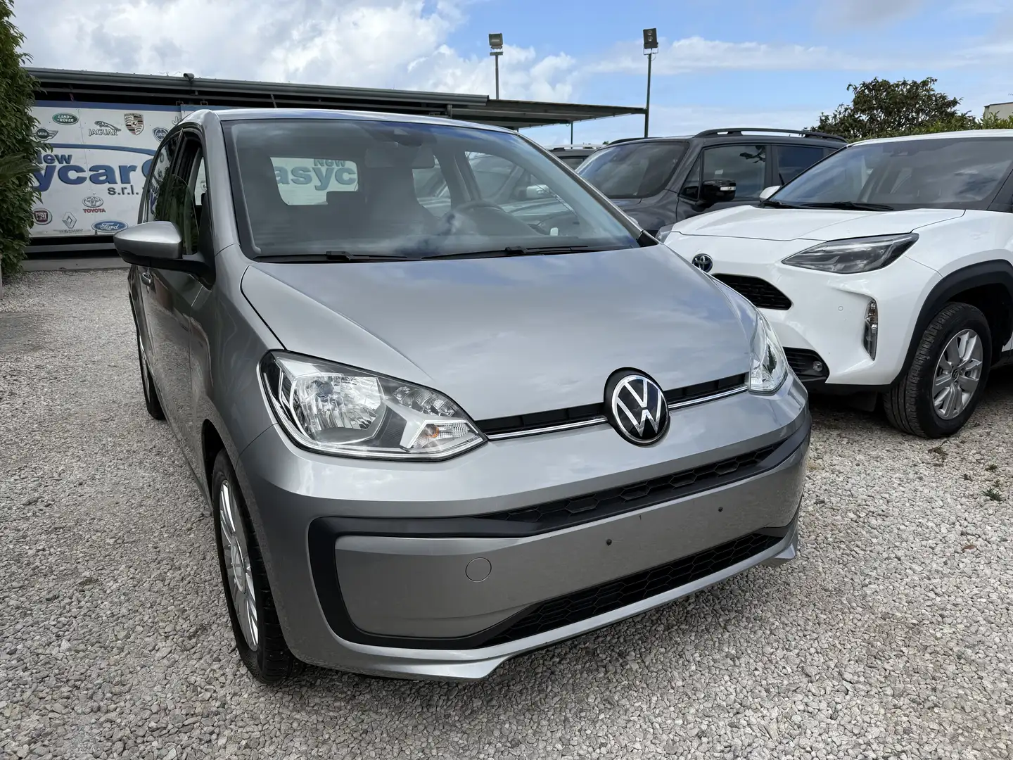 Volkswagen up! up! 5p 1.0 eco Move 68cv my20 Plateado - 1