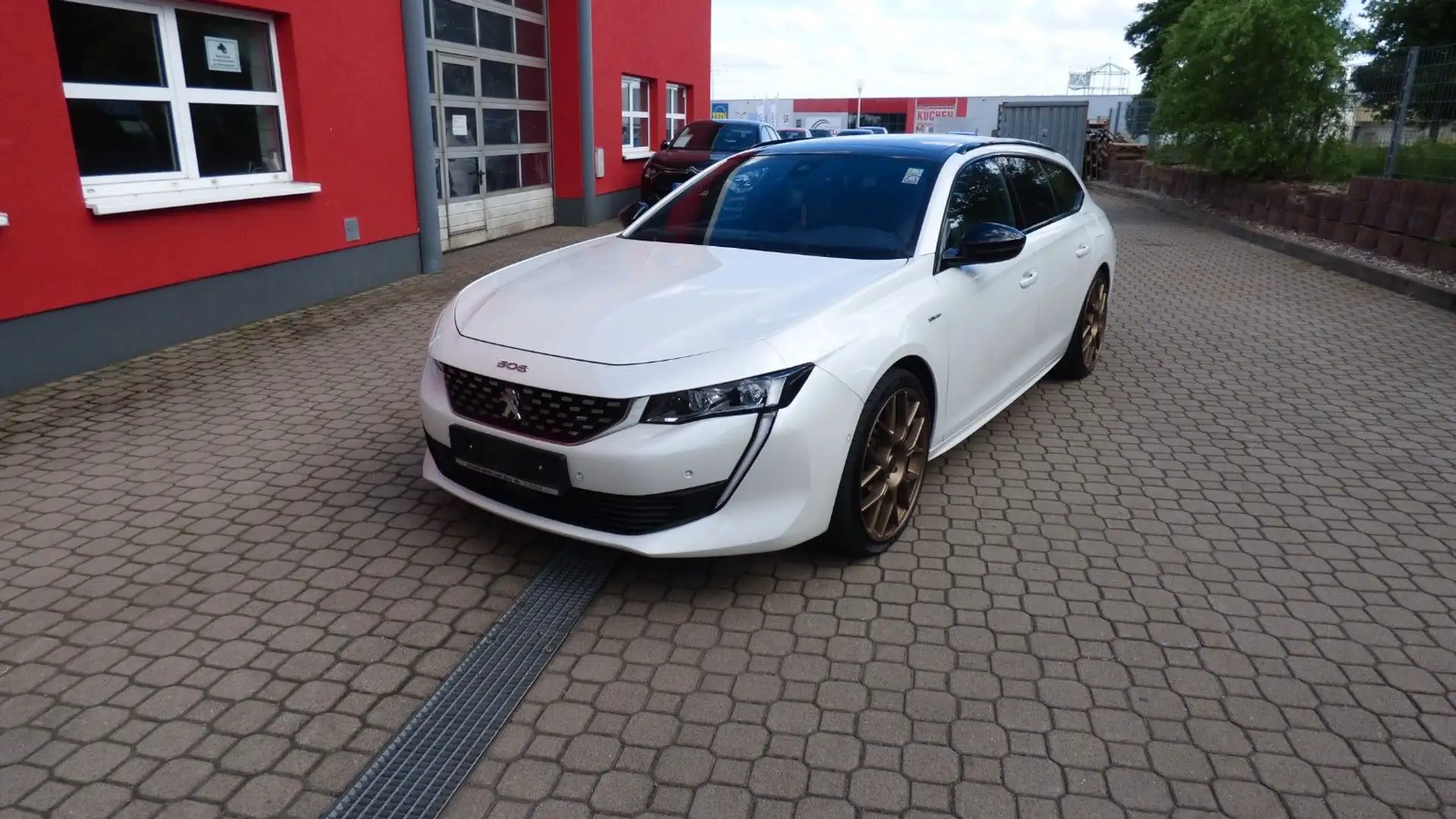 Peugeot 508 SW Hybrid 225 GT*NACHTSICHT*LED*NAVI*PANORAM Weiß - 1