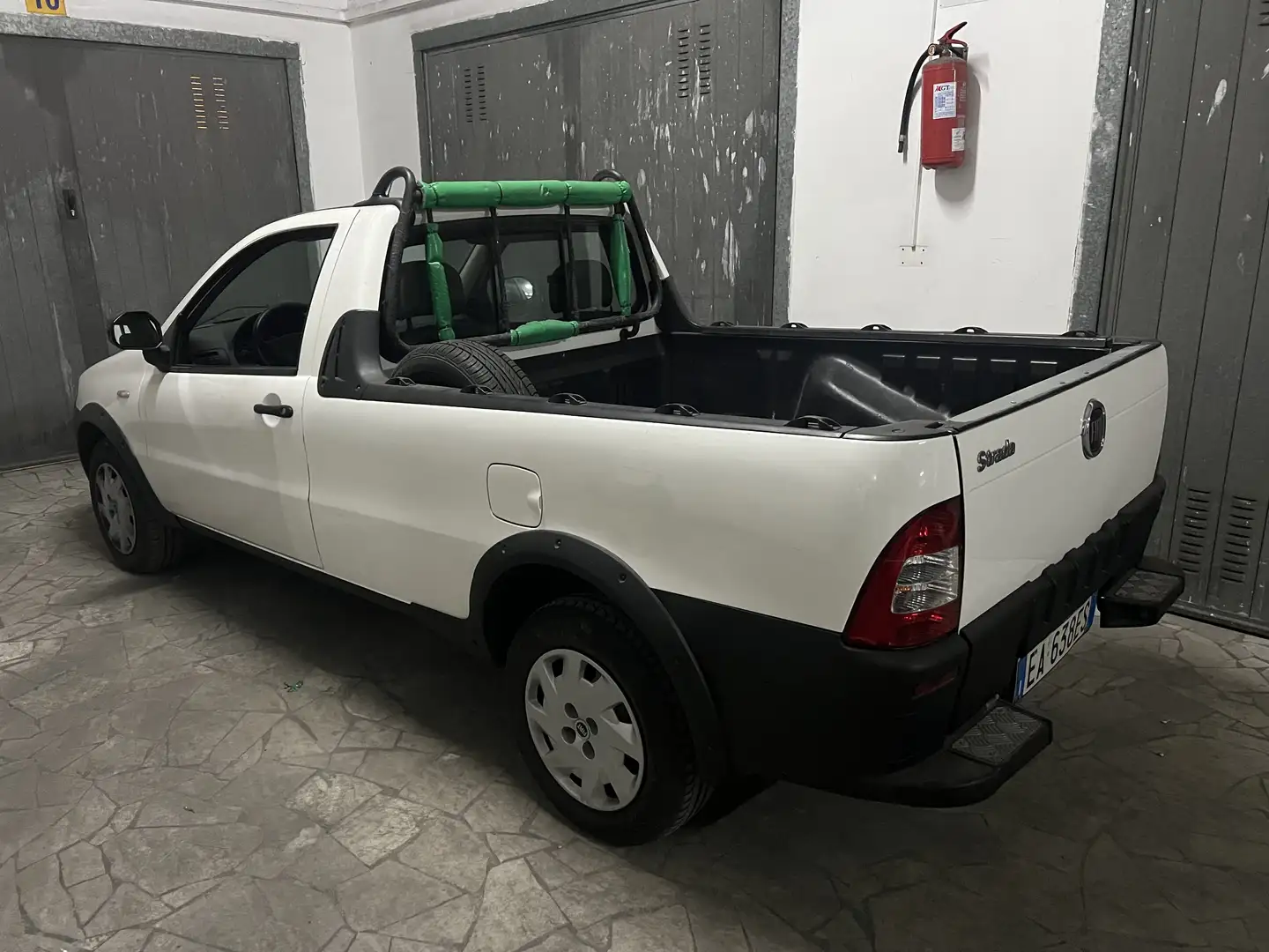 Fiat Strada Weiß - 1