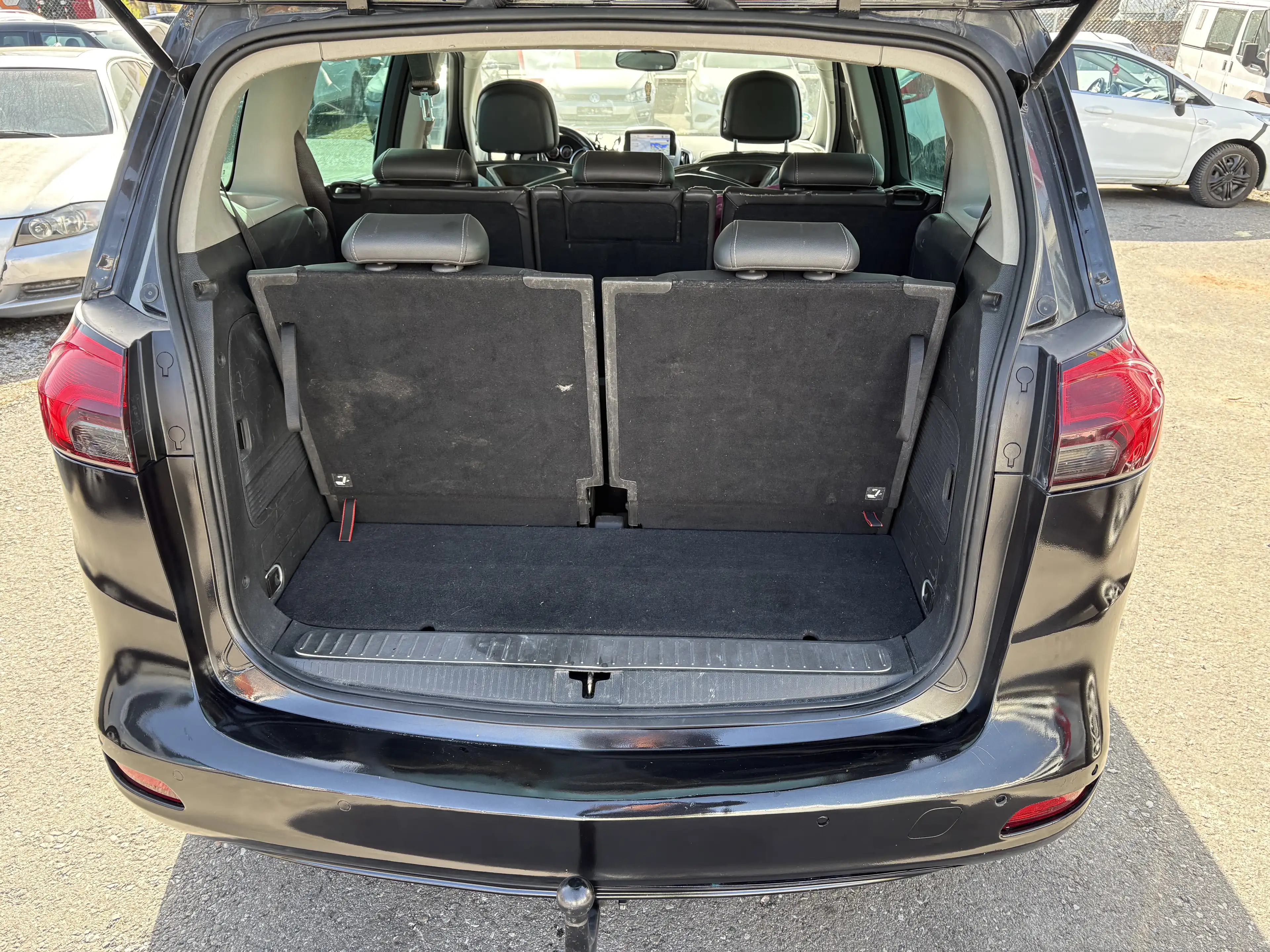 Opel Zafira Tourer Innovation vollausstatung 19 zoll Alu pickerl neu — photo 12