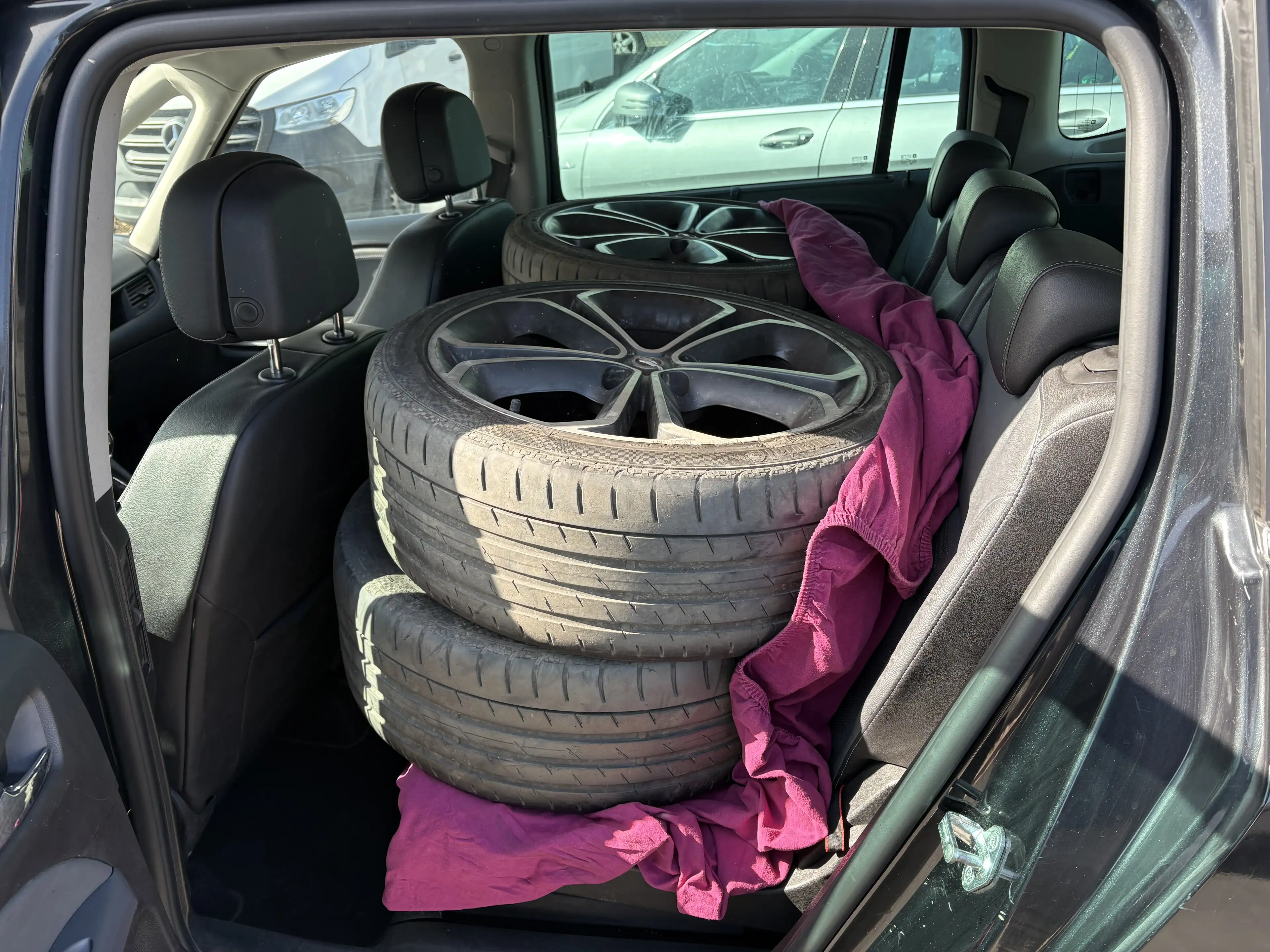 Opel Zafira Tourer Innovation vollausstatung 19 zoll Alu pickerl neu — photo 11