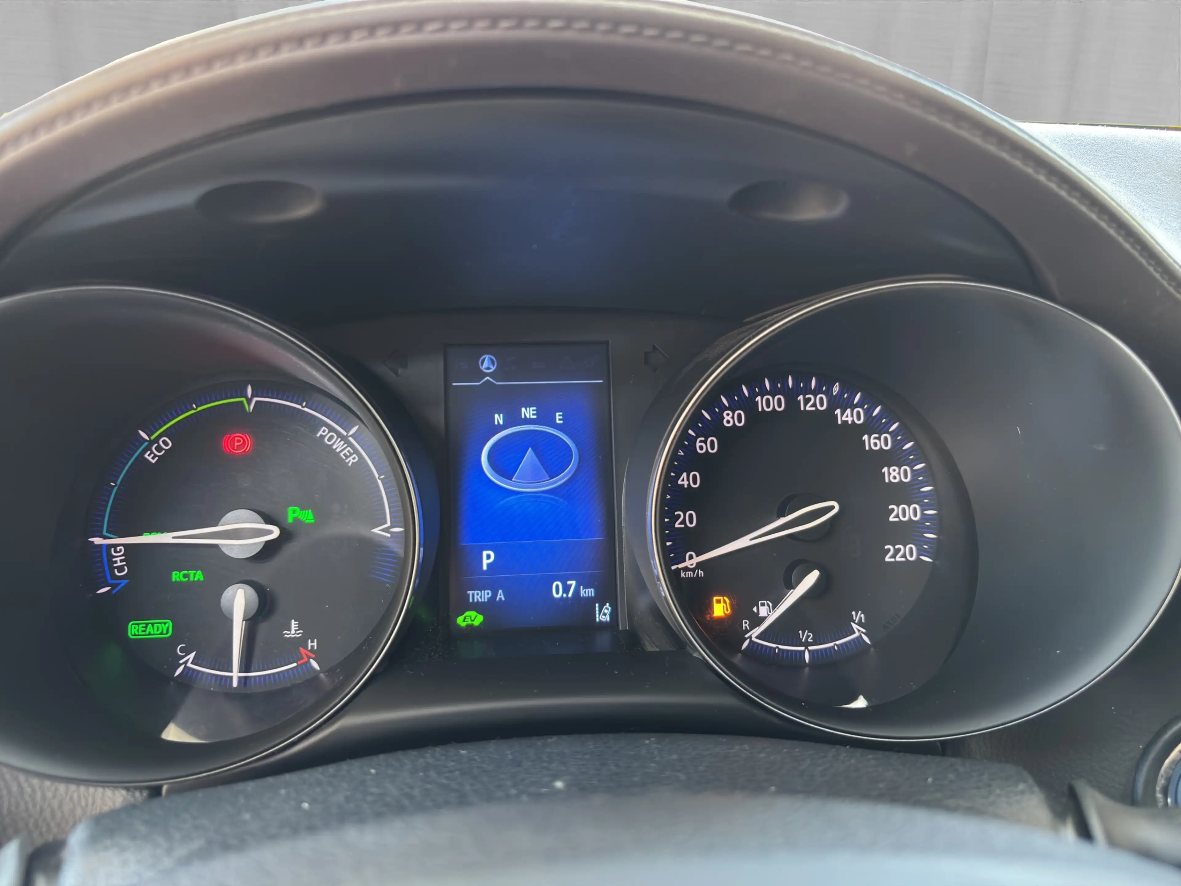 Toyota C-HR C-HR 1,8 HSD C-HIC — photo 11
