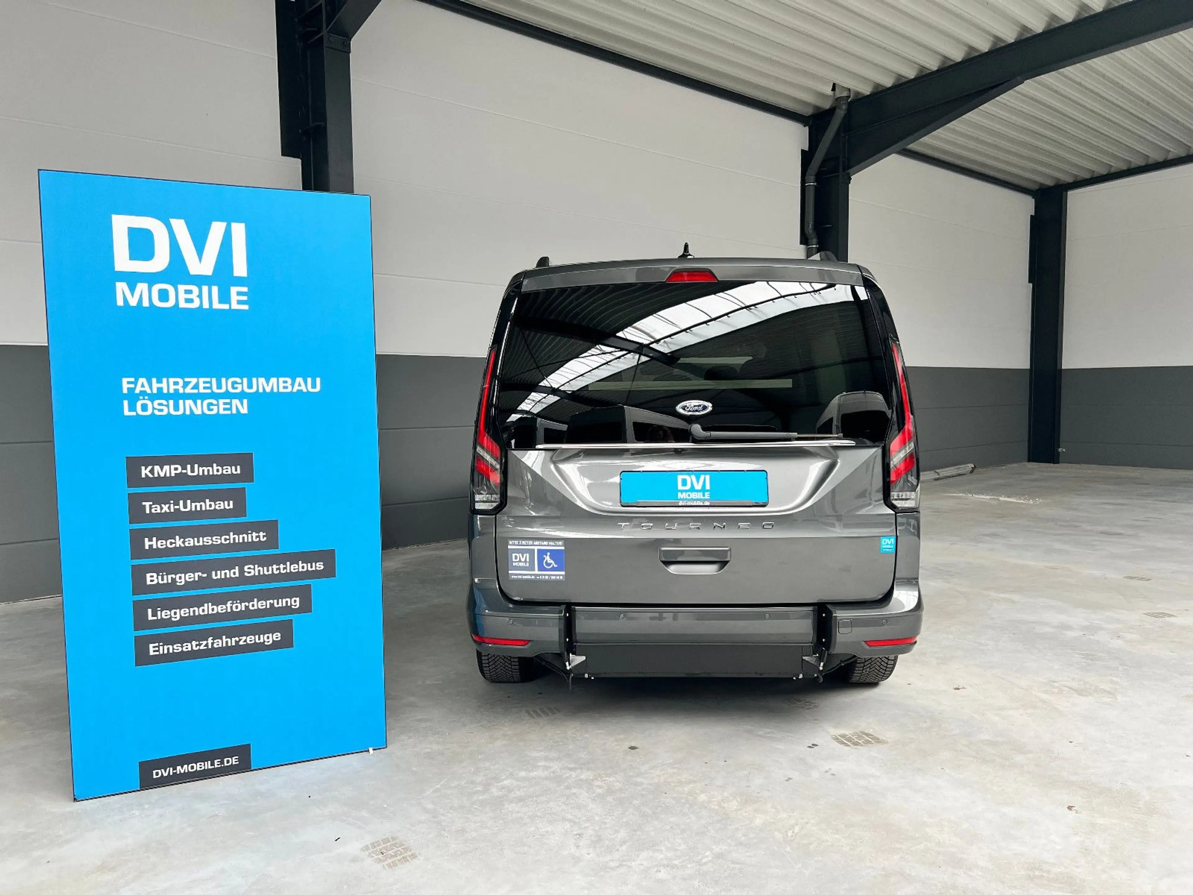 Ford Grand Tourneo *Rollstuhlrampe* AMF — photo 8