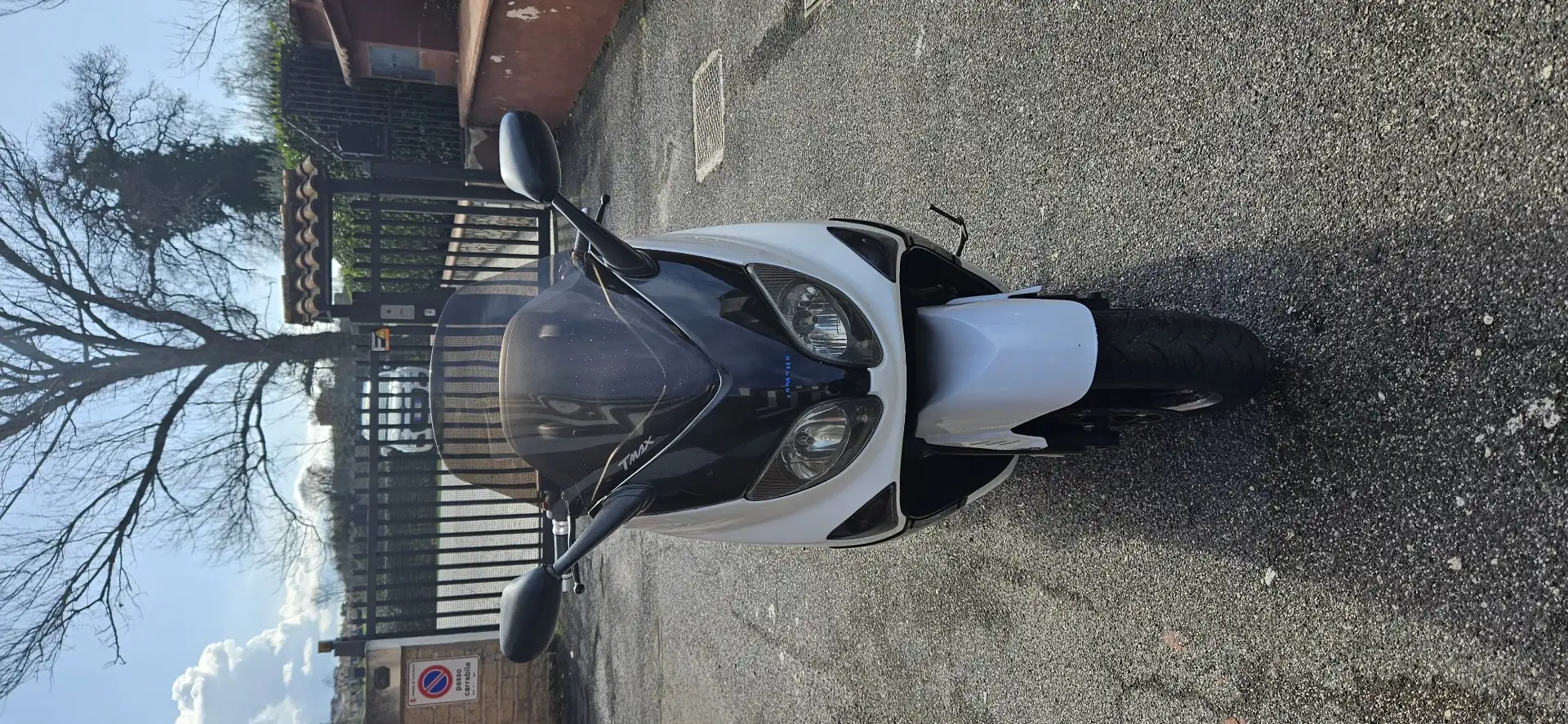 Yamaha TMAX 500 White - 2
