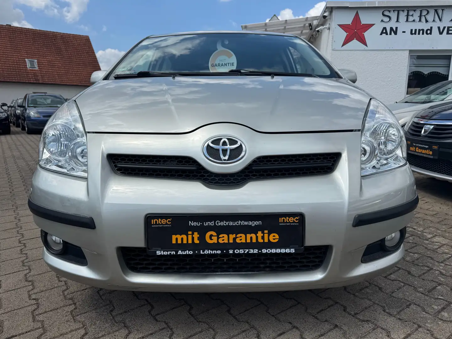 Toyota Corolla Verso 1.8 Team*7Sitzer*Automatik*Top Zustand Gri - 2