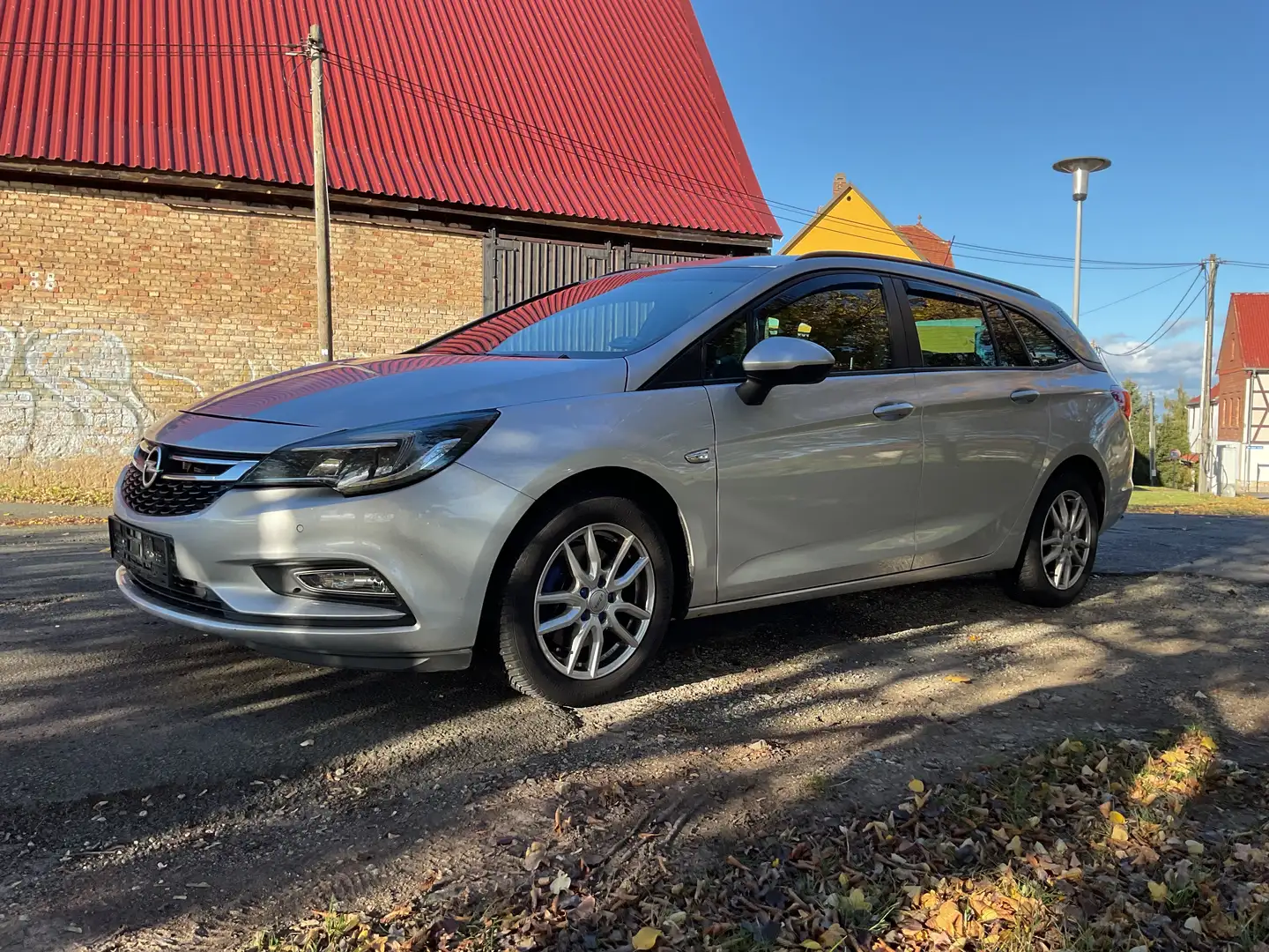 Opel Astra Astra Tourer Diesel 1.6 D S Tourer Silber - 1