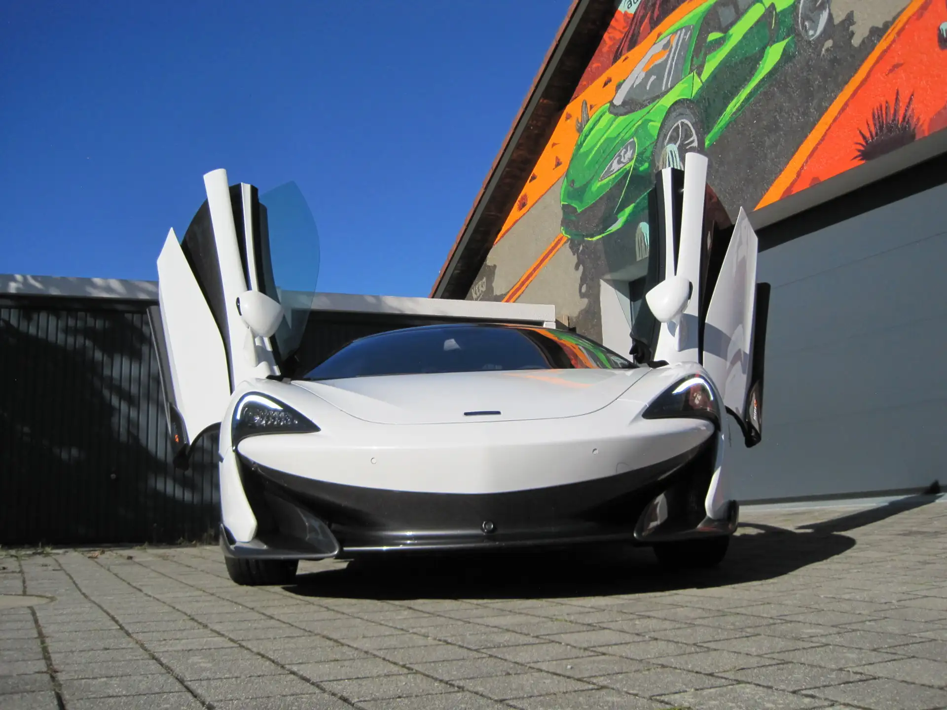 맥라렌 600LT 2019 흰색 사진 7