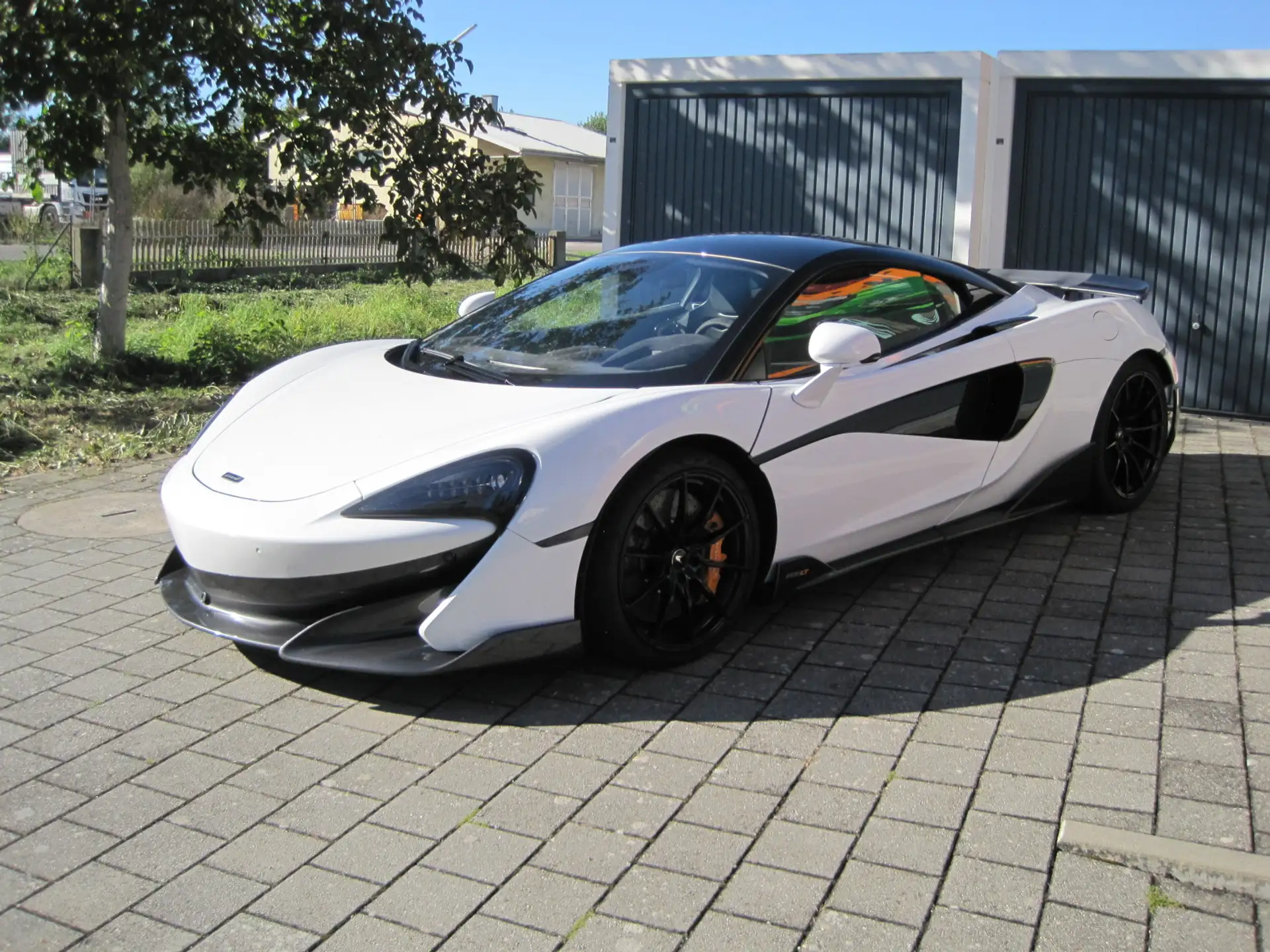 맥라렌 600LT 2019 흰색 사진 1
