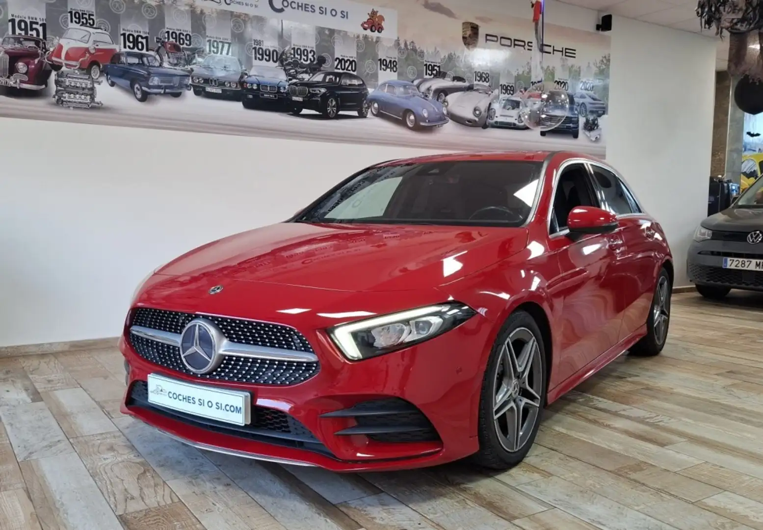 Mercedes-Benz A 180 180d 7G-DCT Rojo - 1