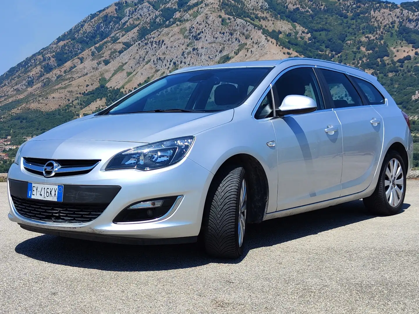 Opel Astra Astra IV 2015 SW 1.6 cdti Business Cosmo Gümüş rengi - 1