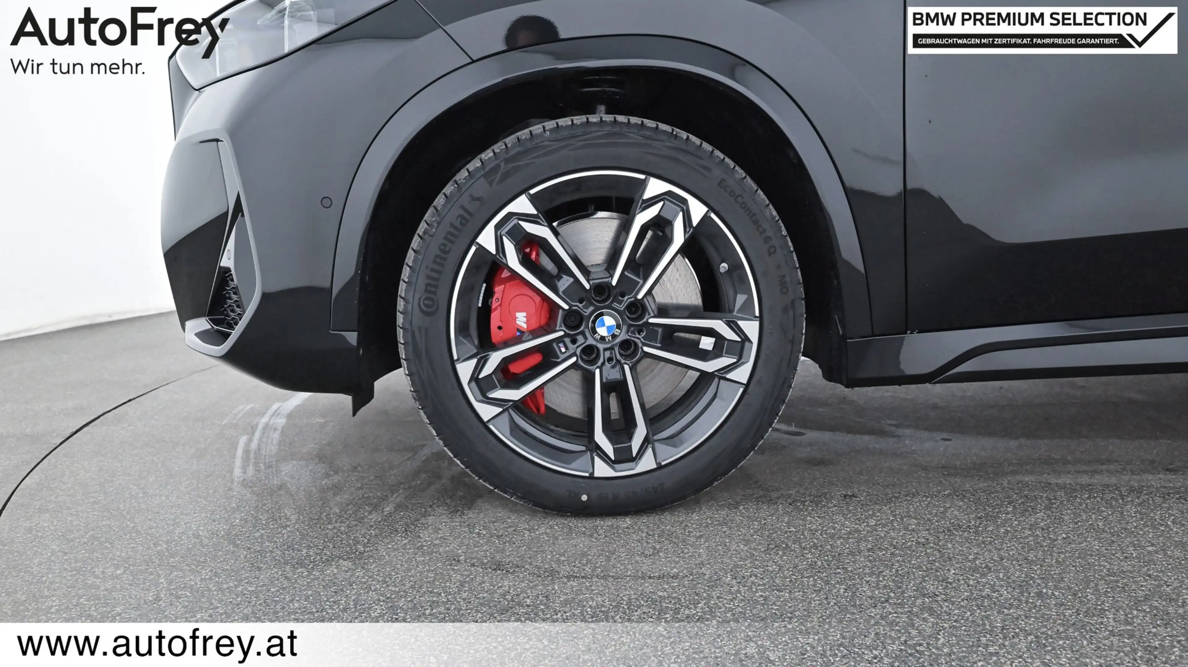 BMW iX1 xDrive30 — photo 15
