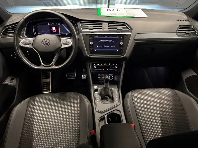 Volkswagen Tiguan view 14