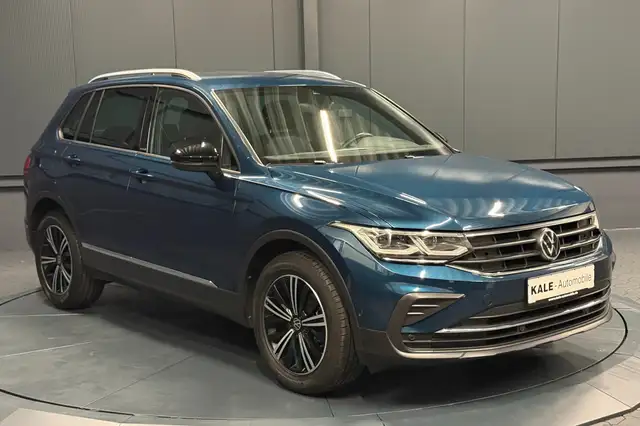 Volkswagen Tiguan view 9