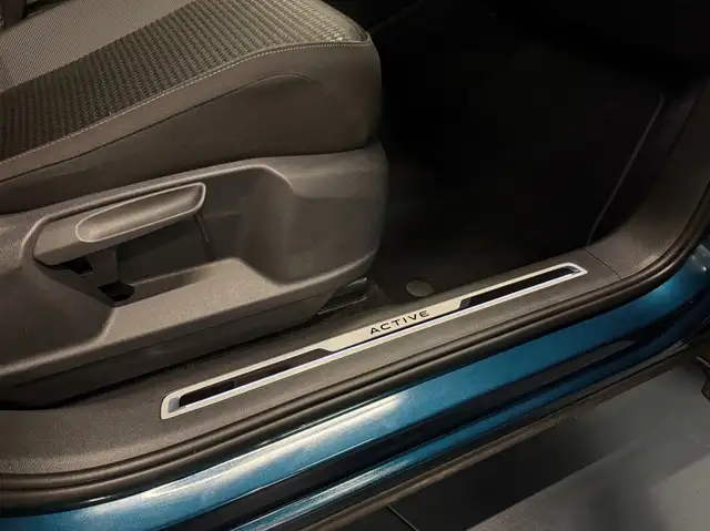 Volkswagen Tiguan view 11