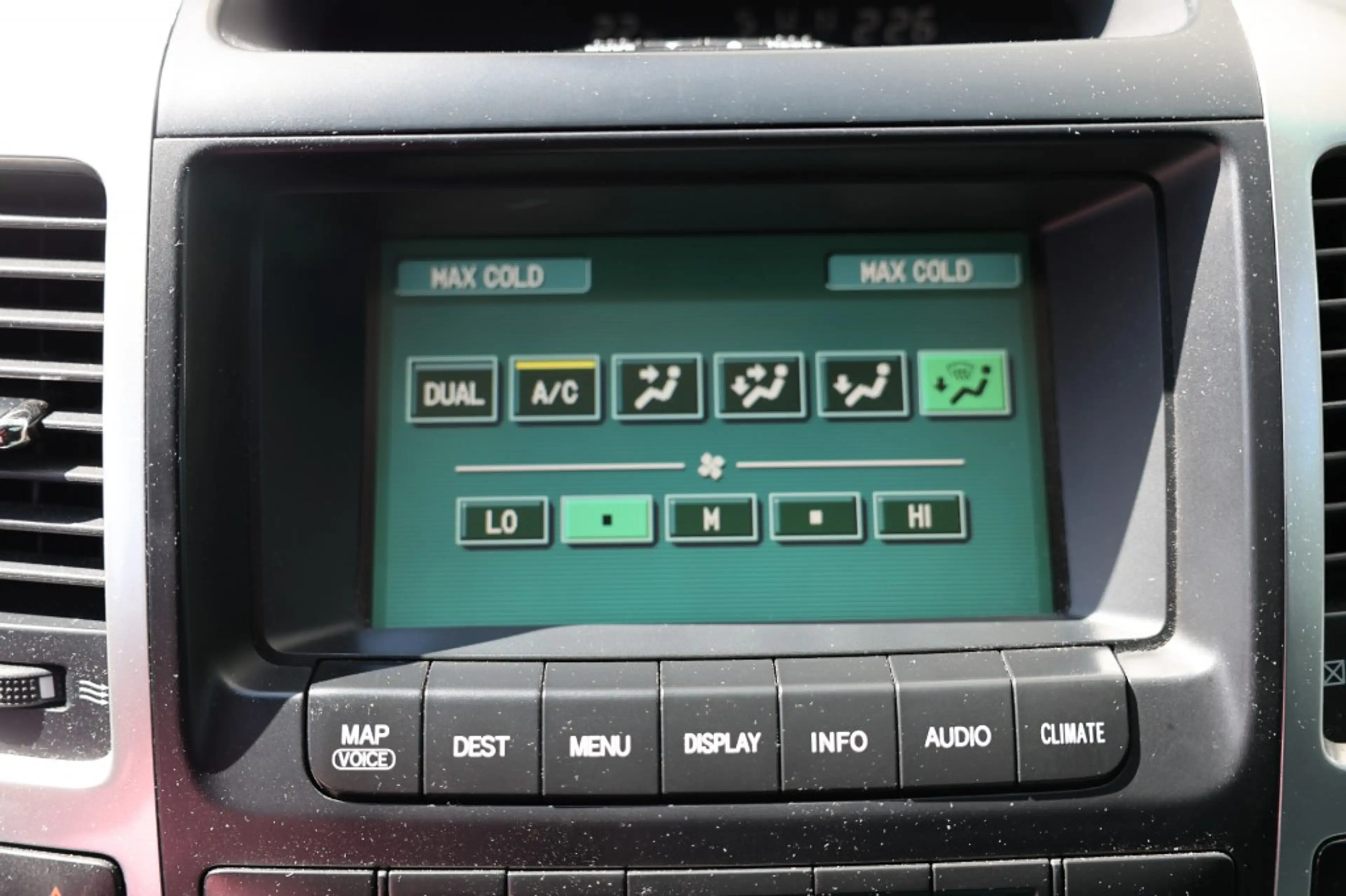 Toyota Land Cruiser 3.0 D-4D 5DRS SX A/T VAN MARGE — photo 13