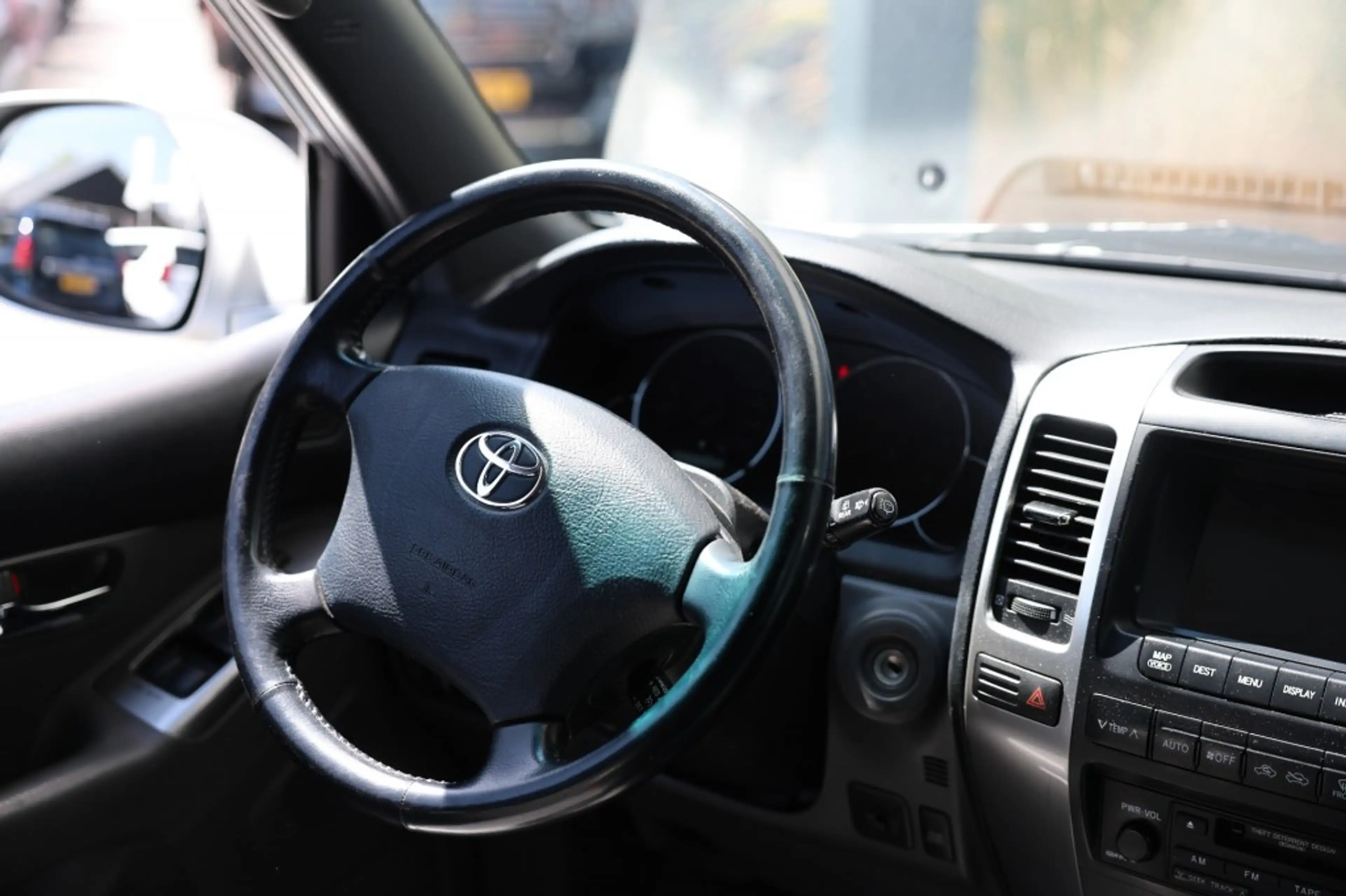 Toyota Land Cruiser 3.0 D-4D 5DRS SX A/T VAN MARGE — photo 10