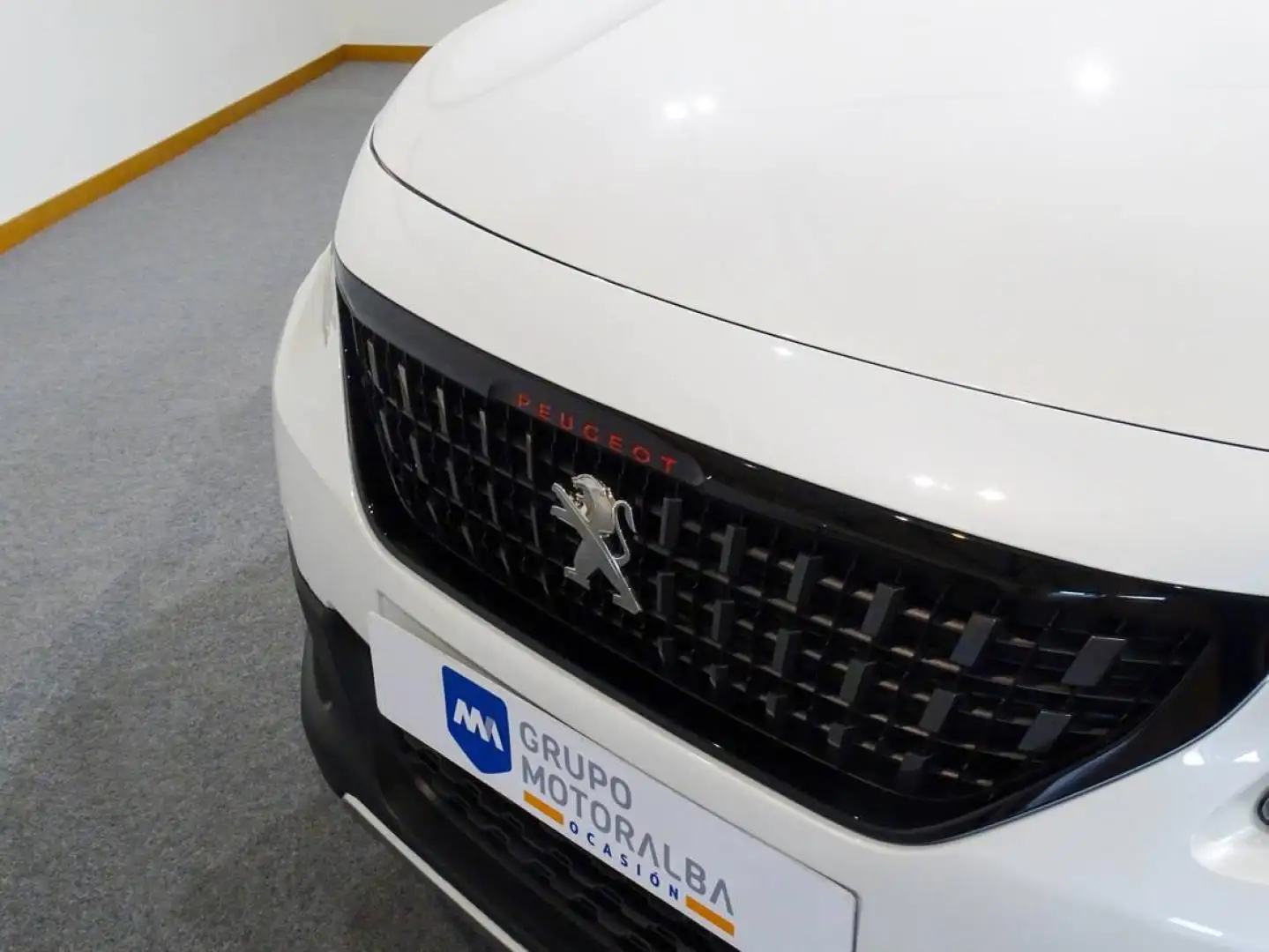 Peugeot 2008 1.2 PureTech S&S GT Line 130 Bianco - 2