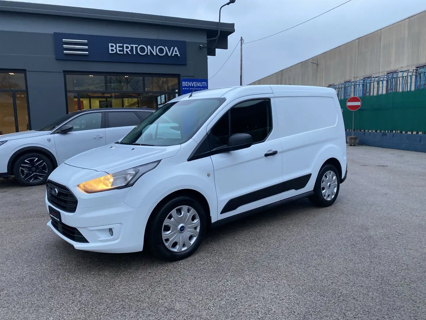 Ford Transit Connect 200 1.5 TDCi 100CV PC Furgone Trend Weiß - 1