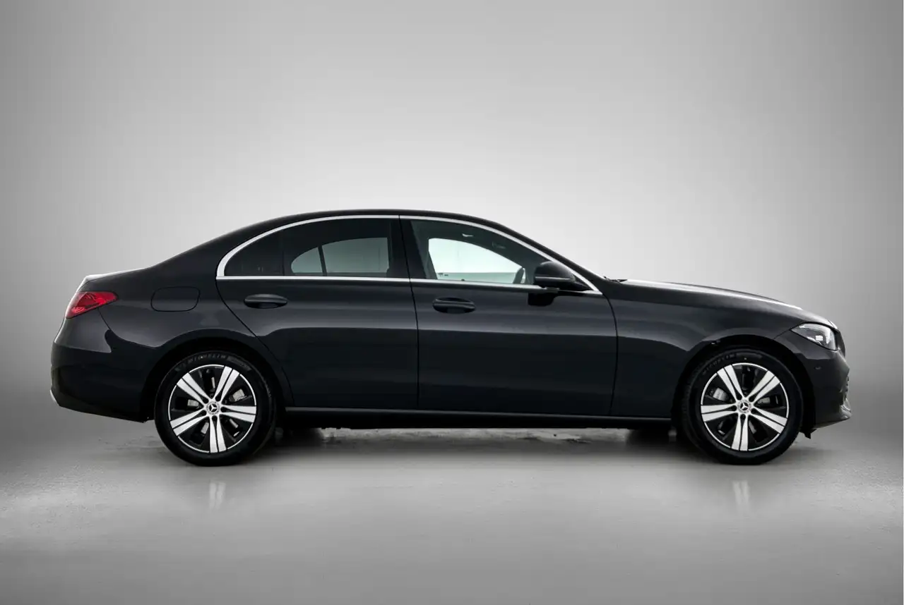 Mercedes-Benz C-Class 2026 — фото 12