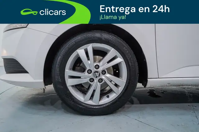 Skoda Fabia view 11
