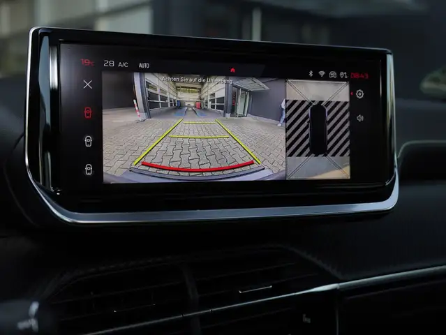 Peugeot 2008 view 7