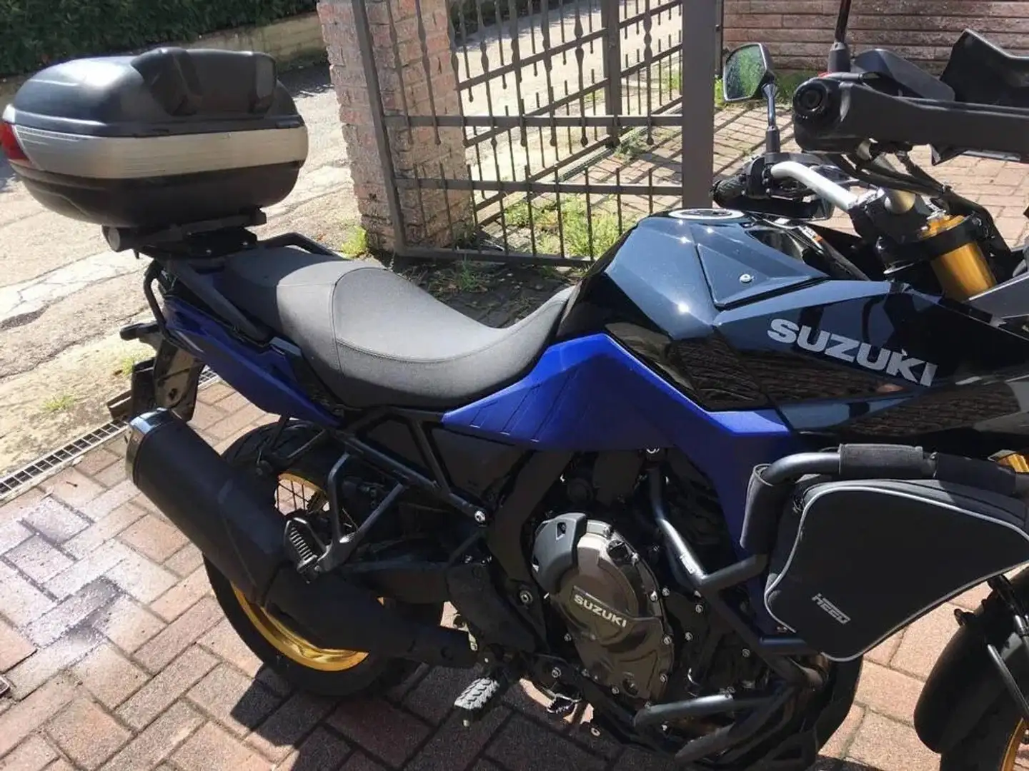 Suzuki V-Strom 800DE Noir - 2