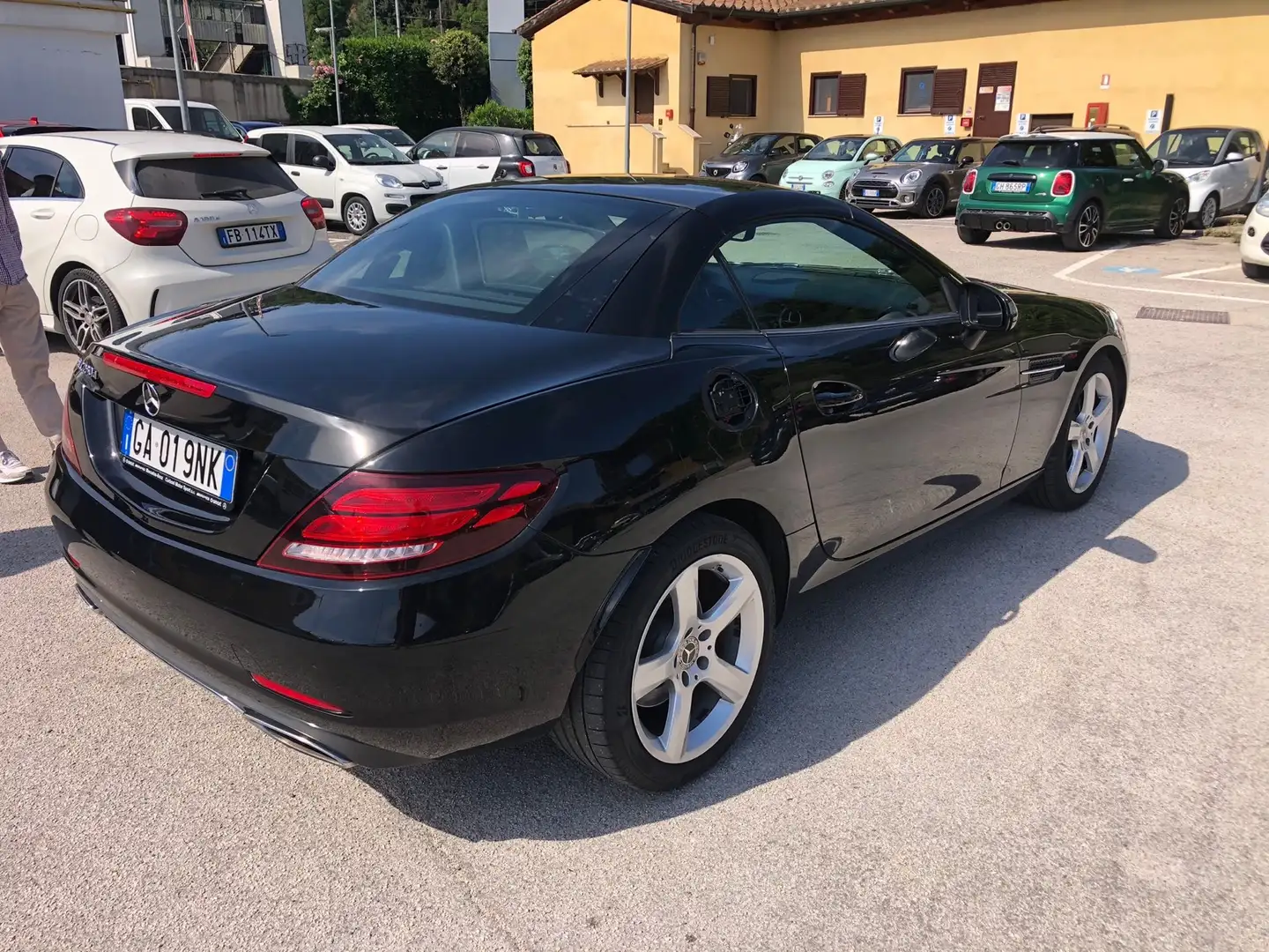 Mercedes-Benz SLC 250 d Premium auto Negru - 2