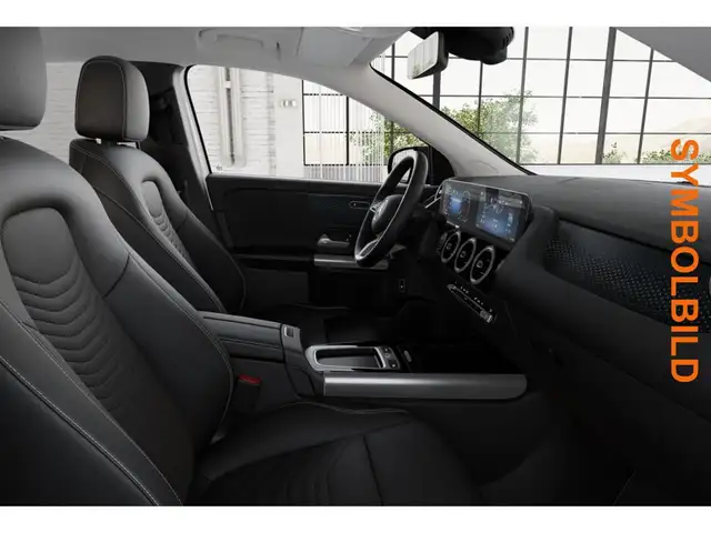 Mercedes-Benz Gla view 10