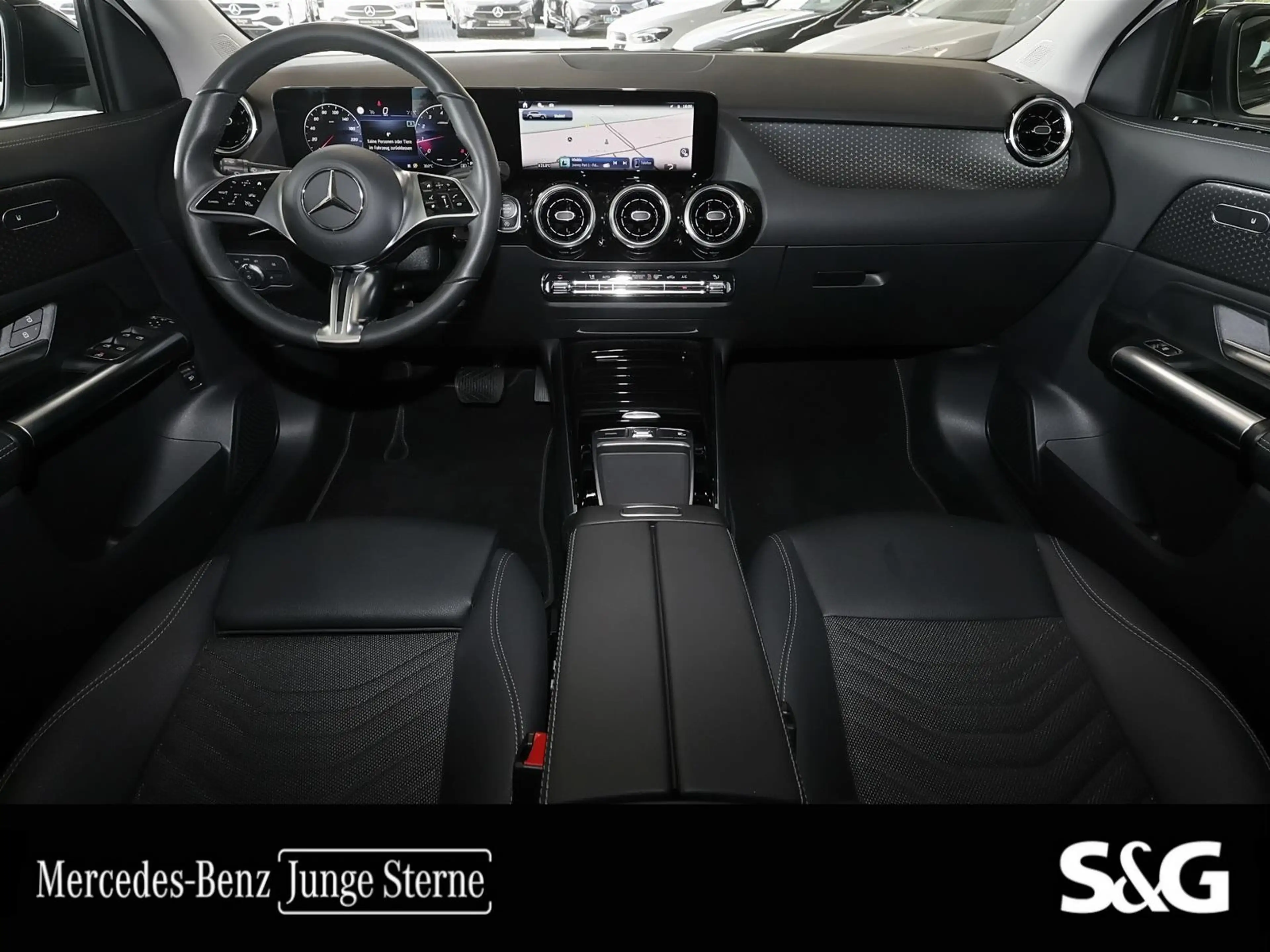 Mercedes-Benz GLA 180 Progressive NIGHT+18"+KAMERA+LED+MBUX — photo 6