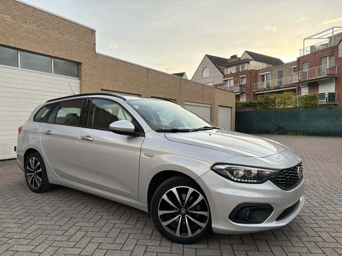Fiat Tipo Tipo / 12 Maanden Garantie / 41 Dkm Gris - 1