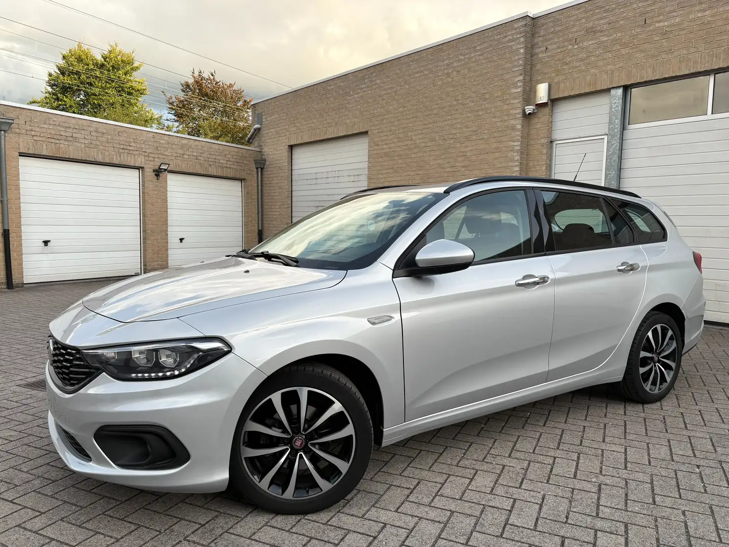 Fiat Tipo Tipo / 12 Maanden Garantie / 41 Dkm Gris - 2