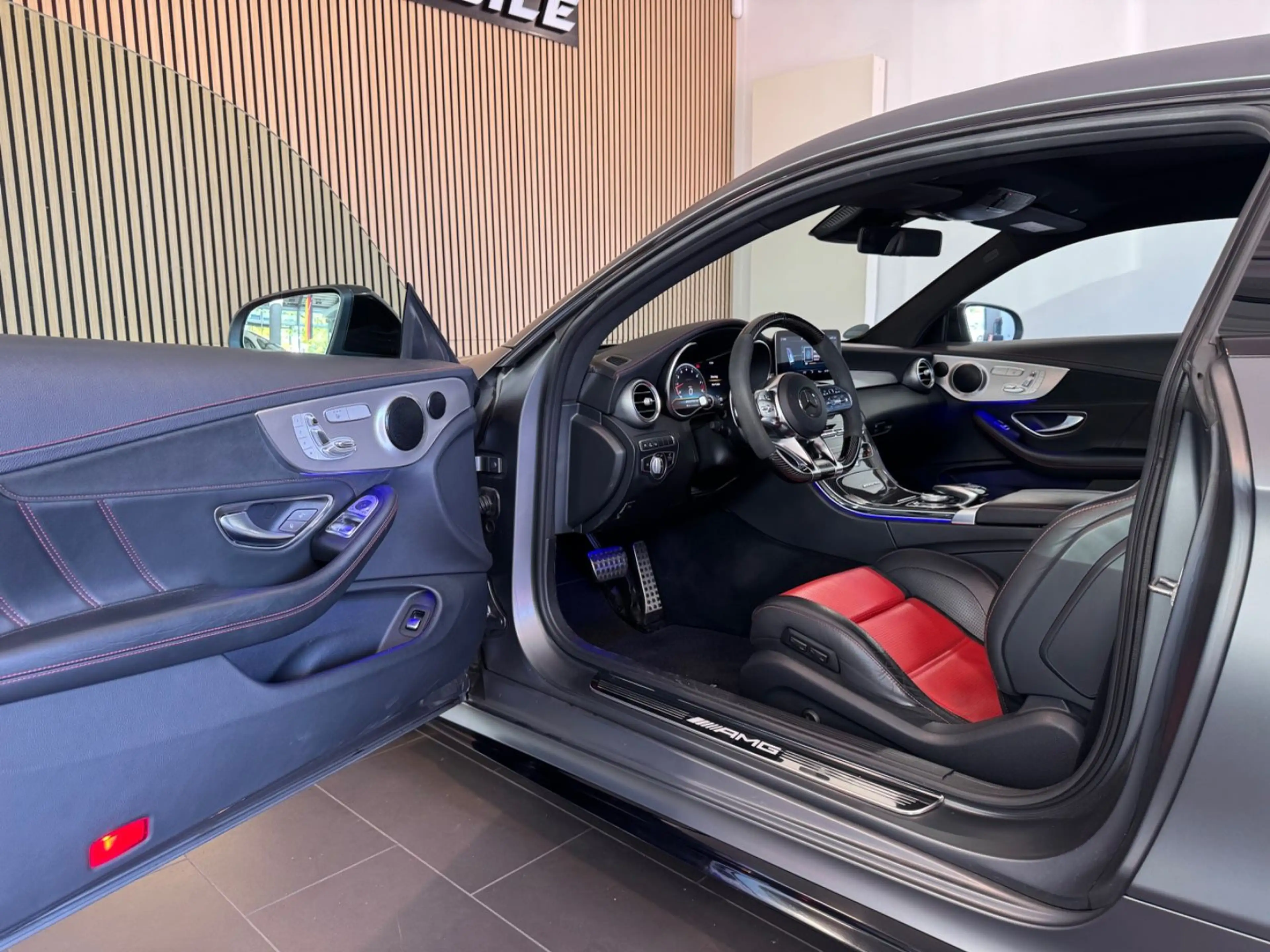 Mercedes-Benz C 63 AMG Coupé *PANO/CAM/BURMES./PERF.-SITZ/VOLL — photo 9
