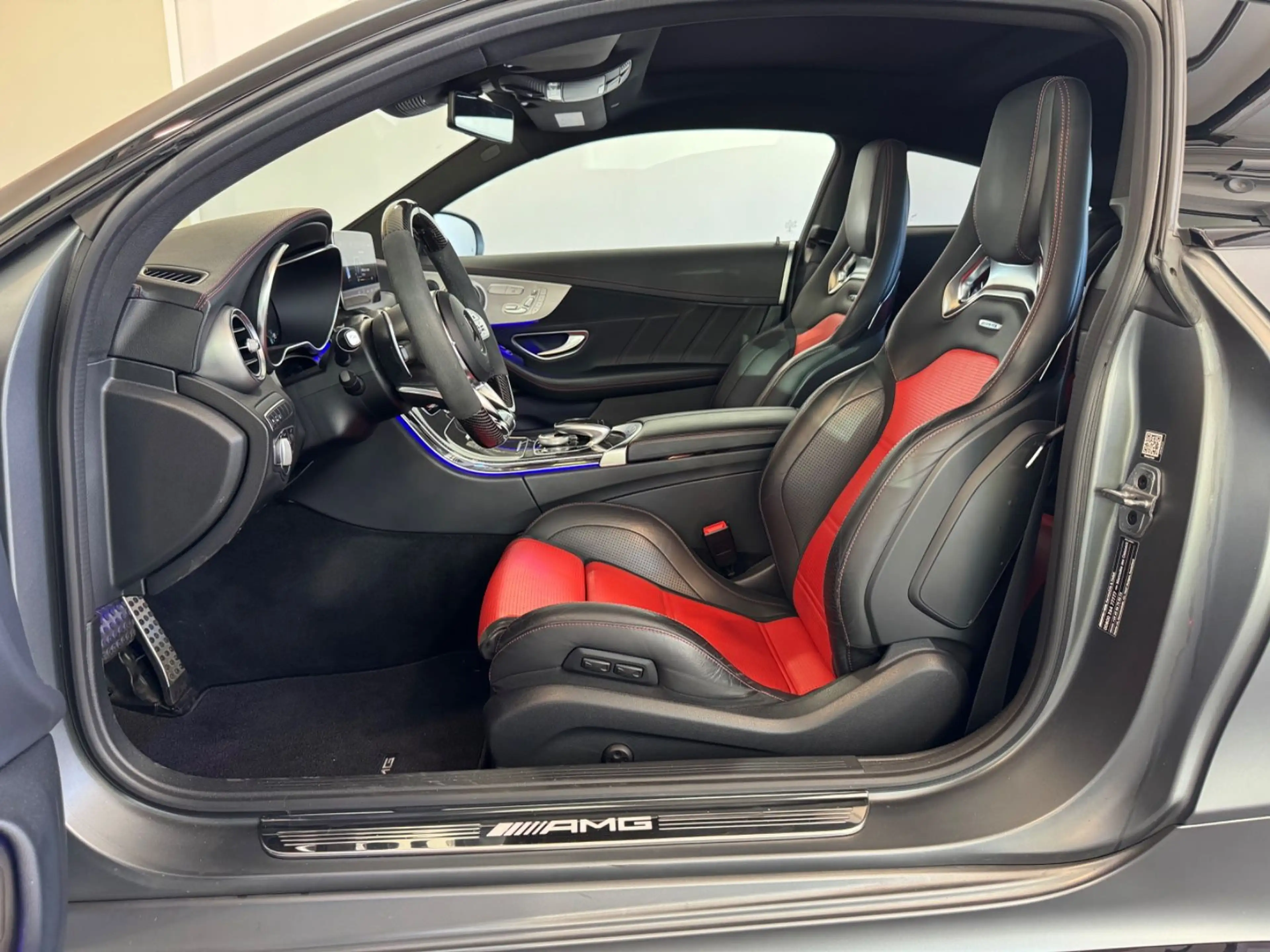 Mercedes-Benz C 63 AMG Coupé *PANO/CAM/BURMES./PERF.-SITZ/VOLL — photo 10