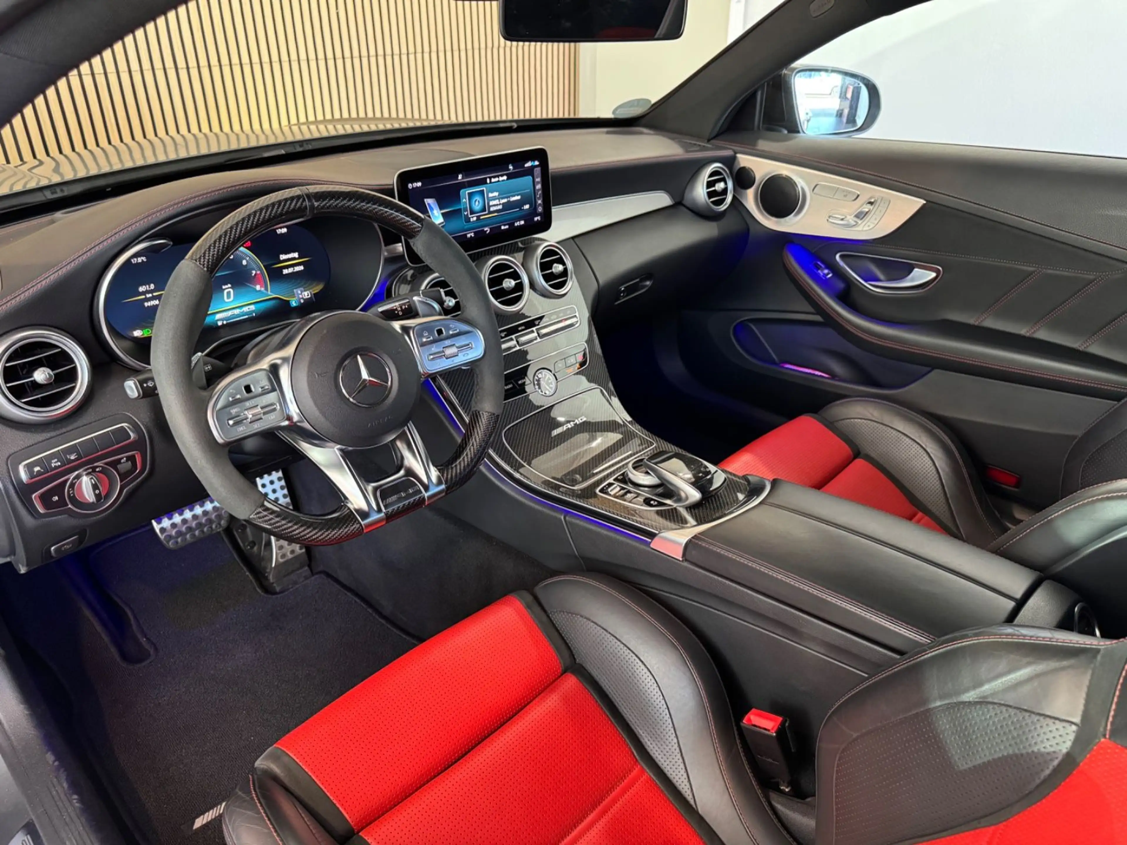 Mercedes-Benz C 63 AMG Coupé *PANO/CAM/BURMES./PERF.-SITZ/VOLL — photo 11