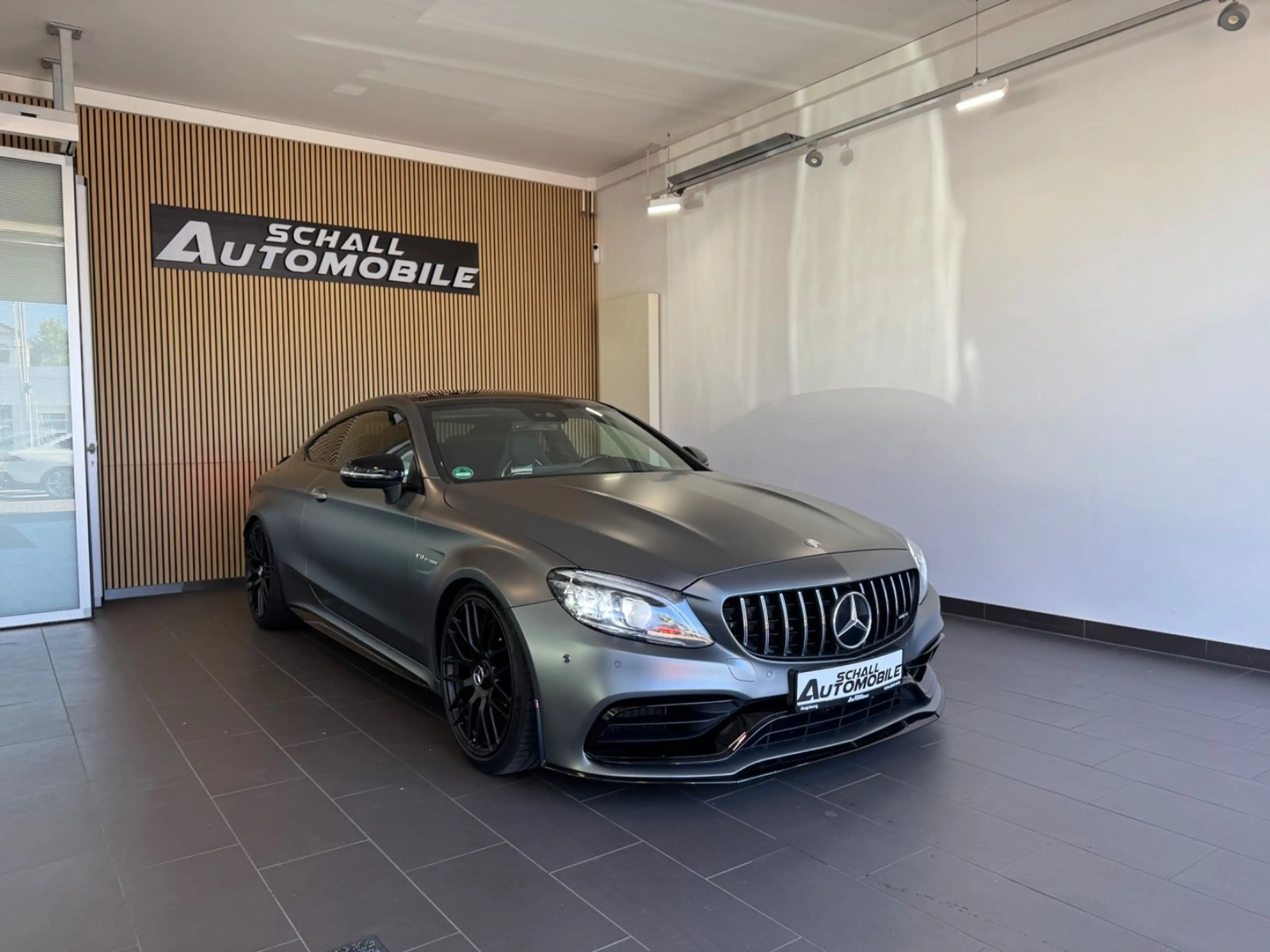 Mercedes-Benz C 63 AMG Coupé *PANO/CAM/BURMES./PERF.-SITZ/VOLL — photo 3