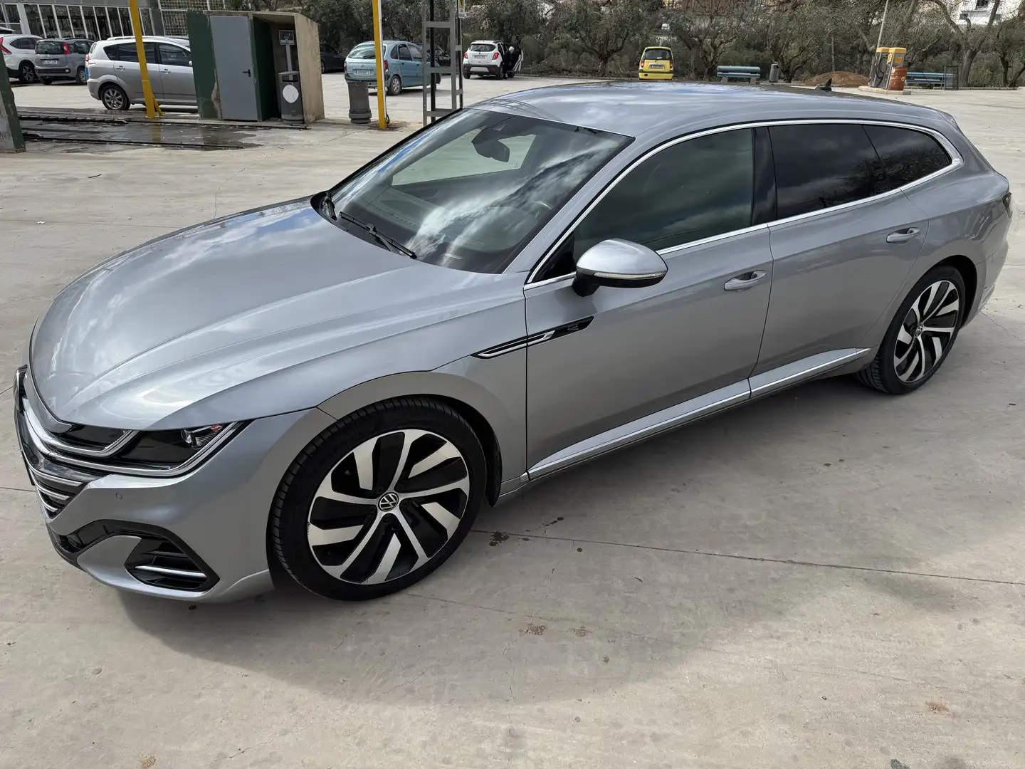 Volkswagen Arteon Shooting Brake 2.0TDI R-Line DSG7 110kW - 1