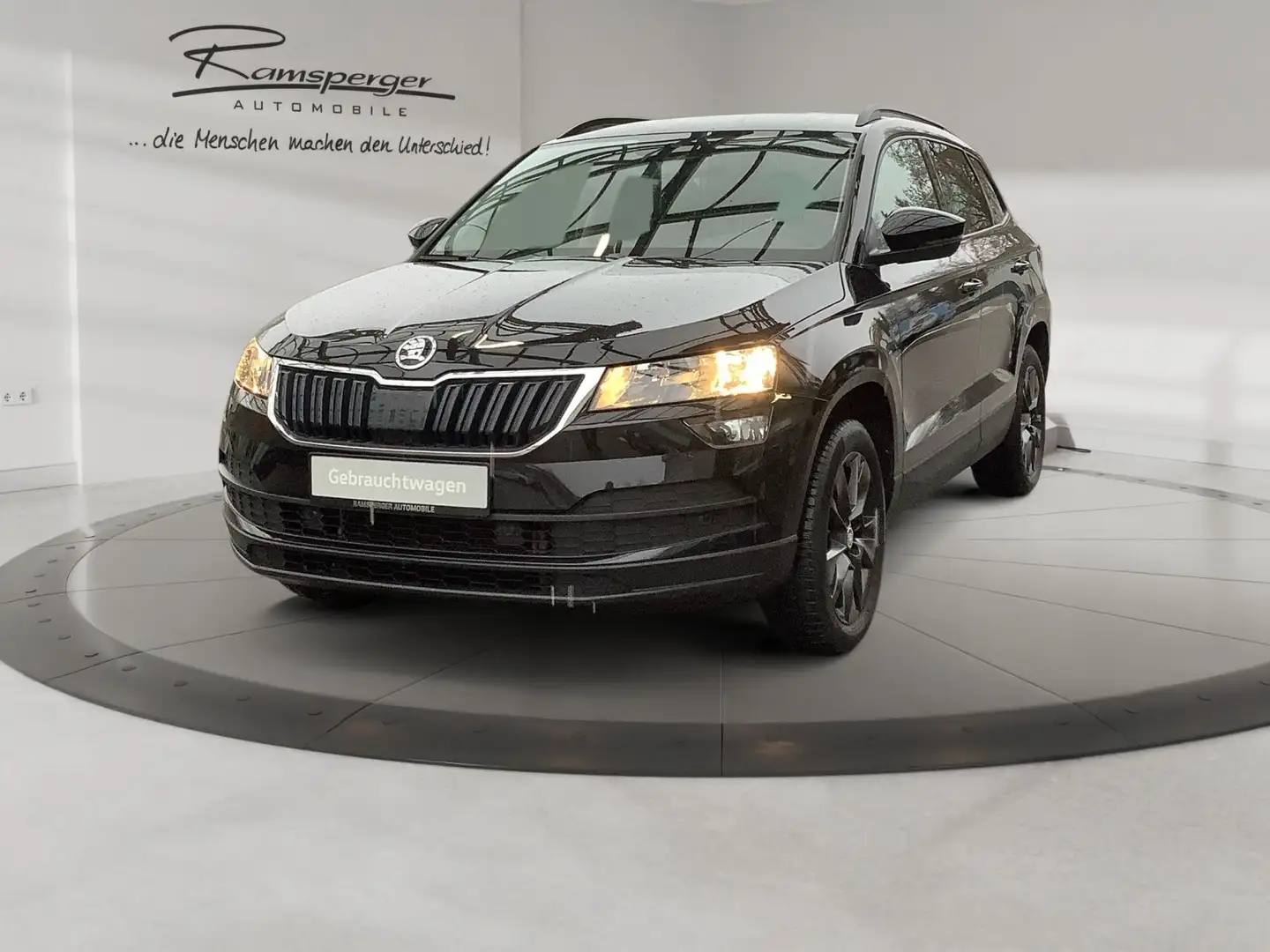 Skoda Karoq 2.0 TDI DSG Ambition 4x4 GRA Navi SHZ Kame Schwarz - 2