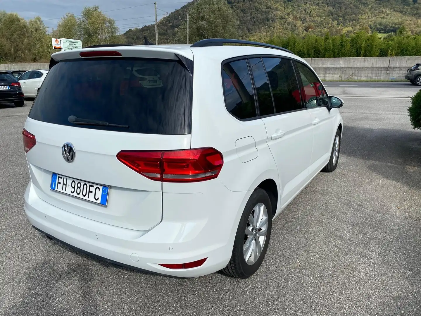 Volkswagen Touran Touran III 2015 1.6 tdi Comfortline 115cv dsg Wit - 2