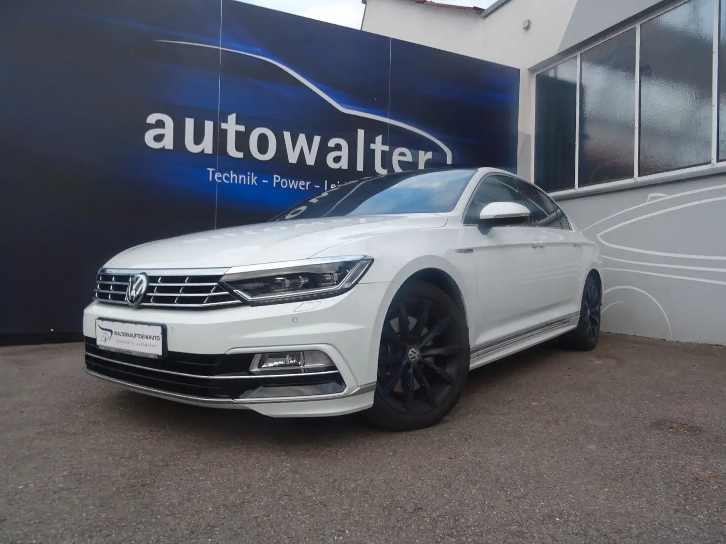 Volkswagen Passat Lim. Highline  4Motion,R line Blanc - 1