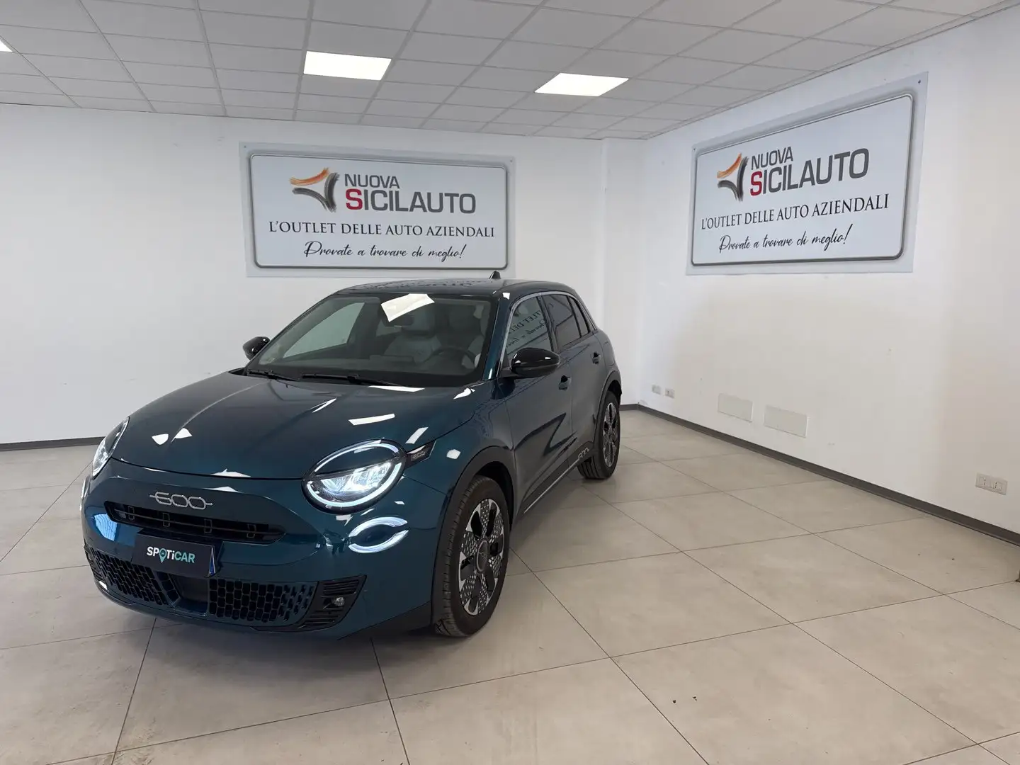 Fiat 600 600 Hybrid 100 CV DCT MHEV La Prima Verde - 2
