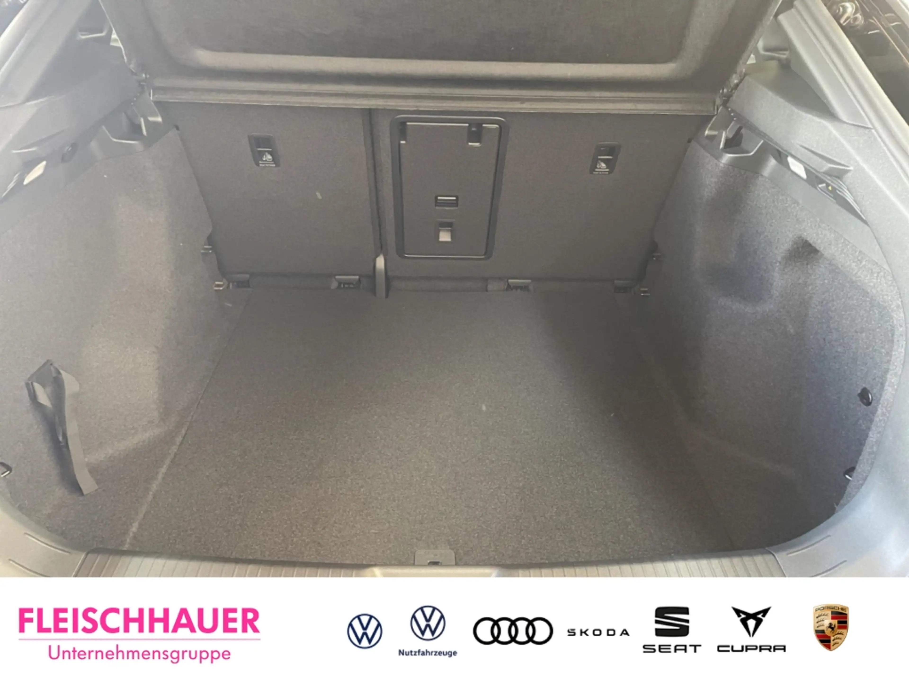 Volkswagen ID.5 Pro BlackStyle 77 kWh AHK Wärmepumpe — photo 6