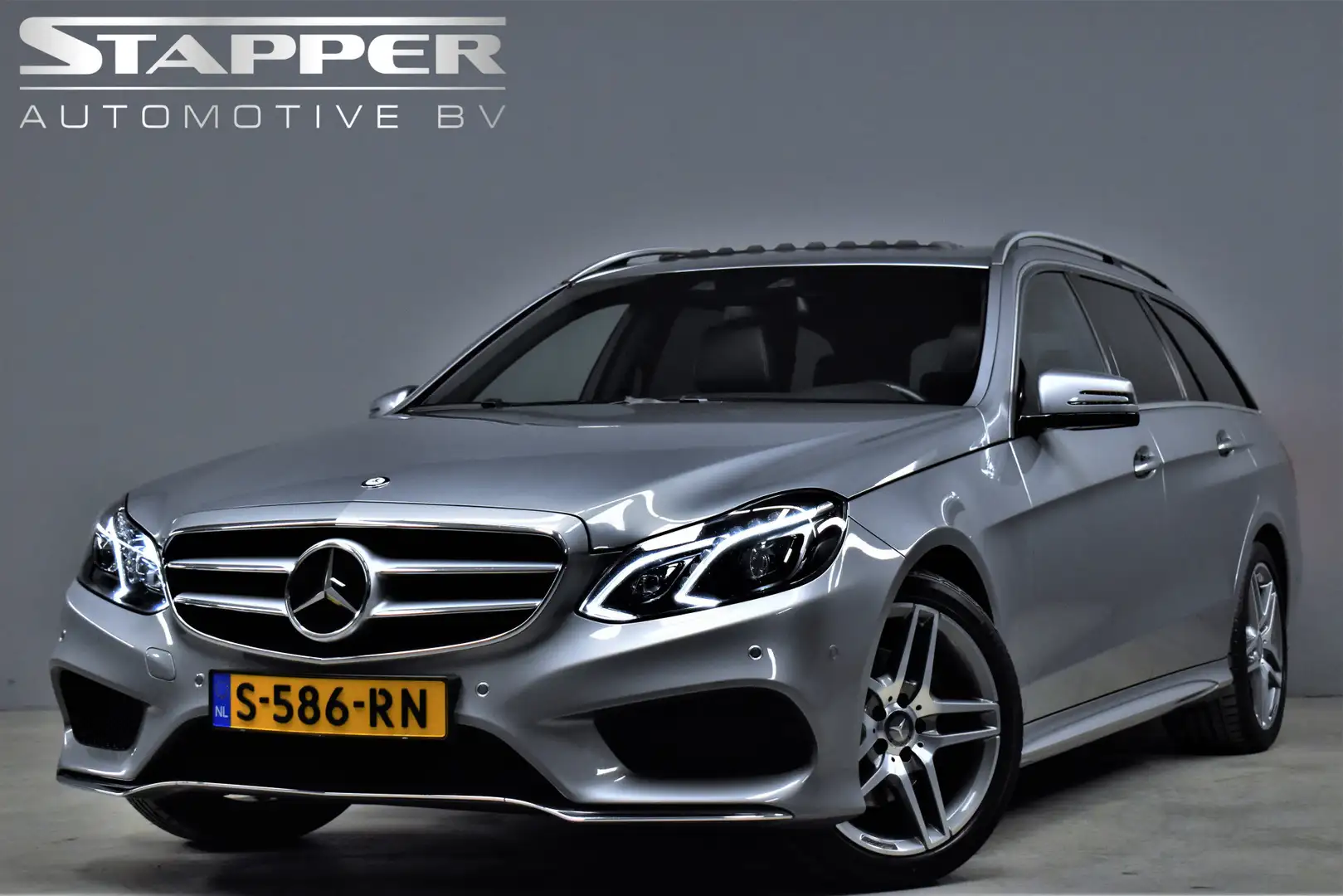 Mercedes-Benz E 250 Estate 211pk Automaat AMG-Line Schuifdak/Trekhaak/ Grijs - 1
