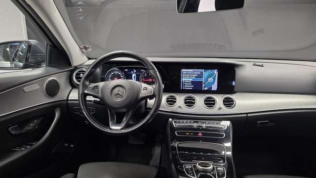 Mercedes-Benz E 200 — photo 8