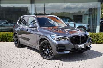 xDrive45e PHEV - Camera - Trekhaak - CarPlay - LED - Adaptive - Navi - DAB
